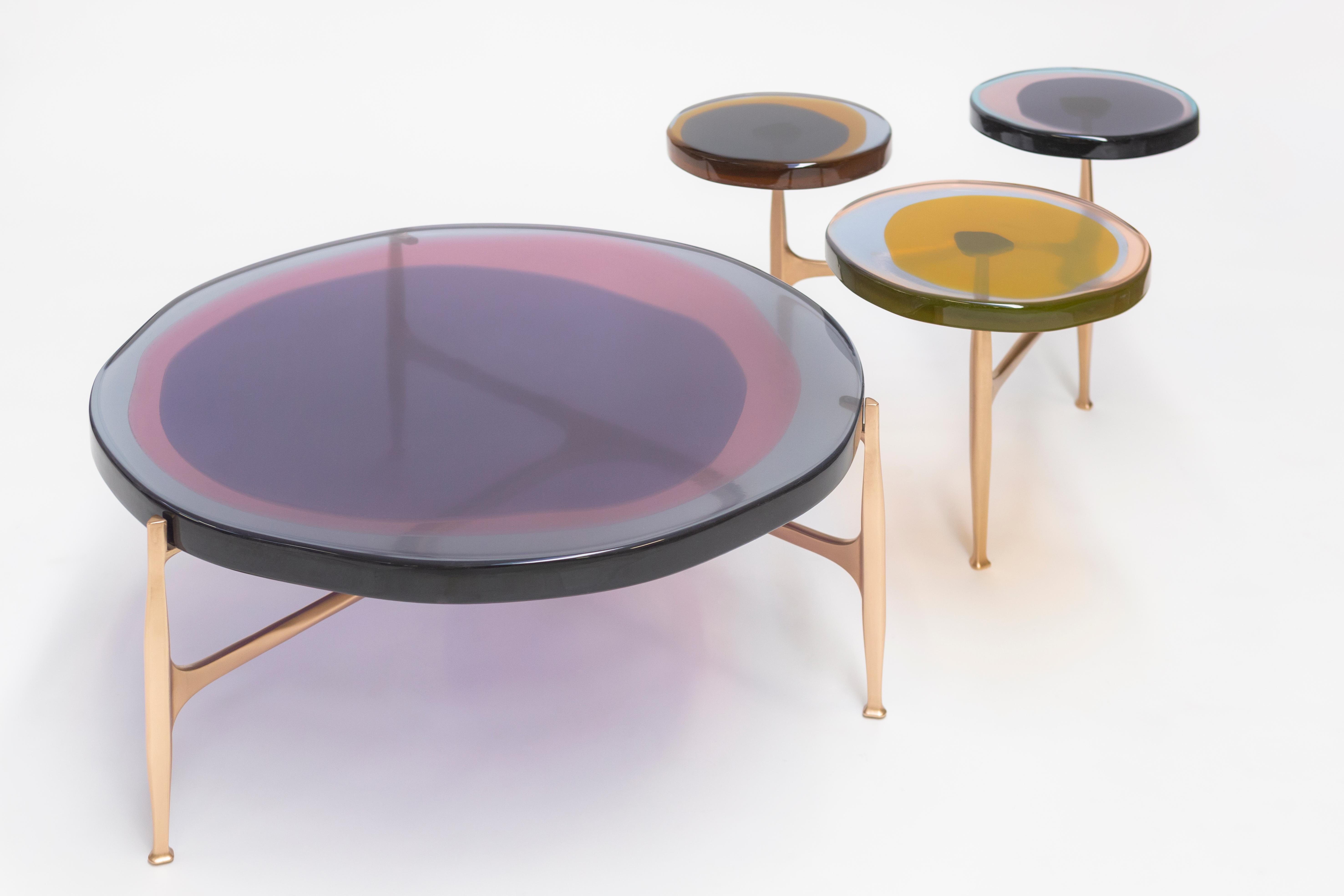 Modern Agatha Coffee Table Large by Draga & Aurel Resin and Bronze, 21st Century For Sale