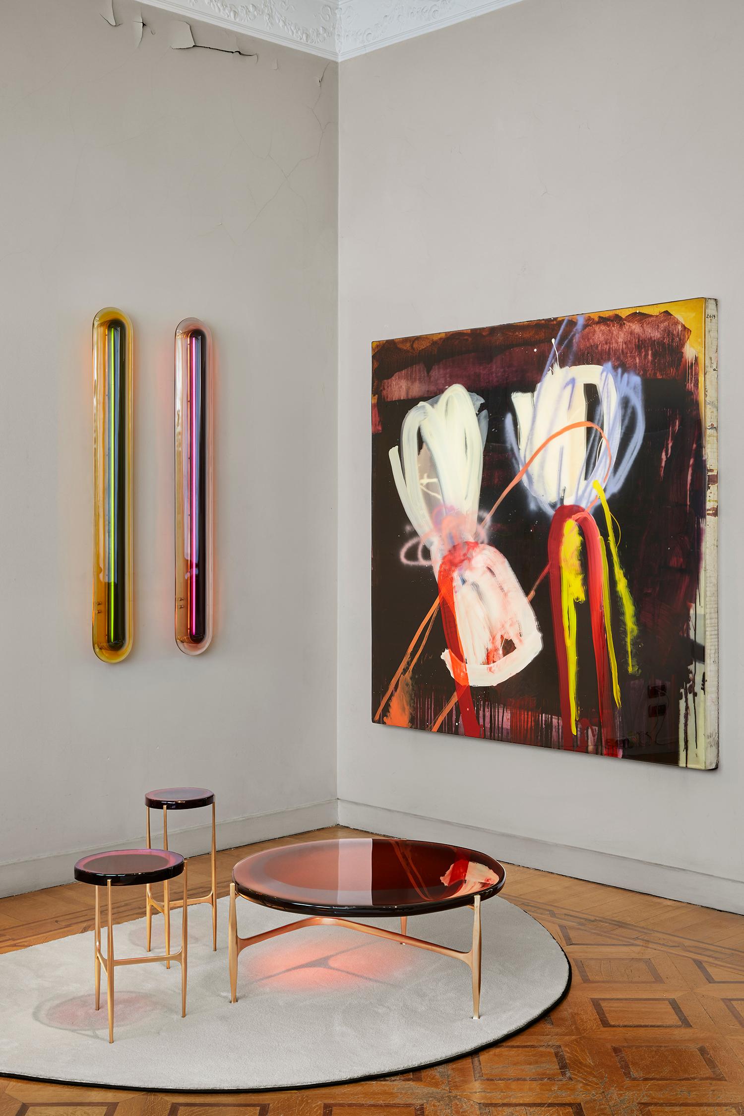XXIe siècle et contemporain Table basse Agatha Large by Draga & Aurel Résine et bronze, 21e siècle en vente
