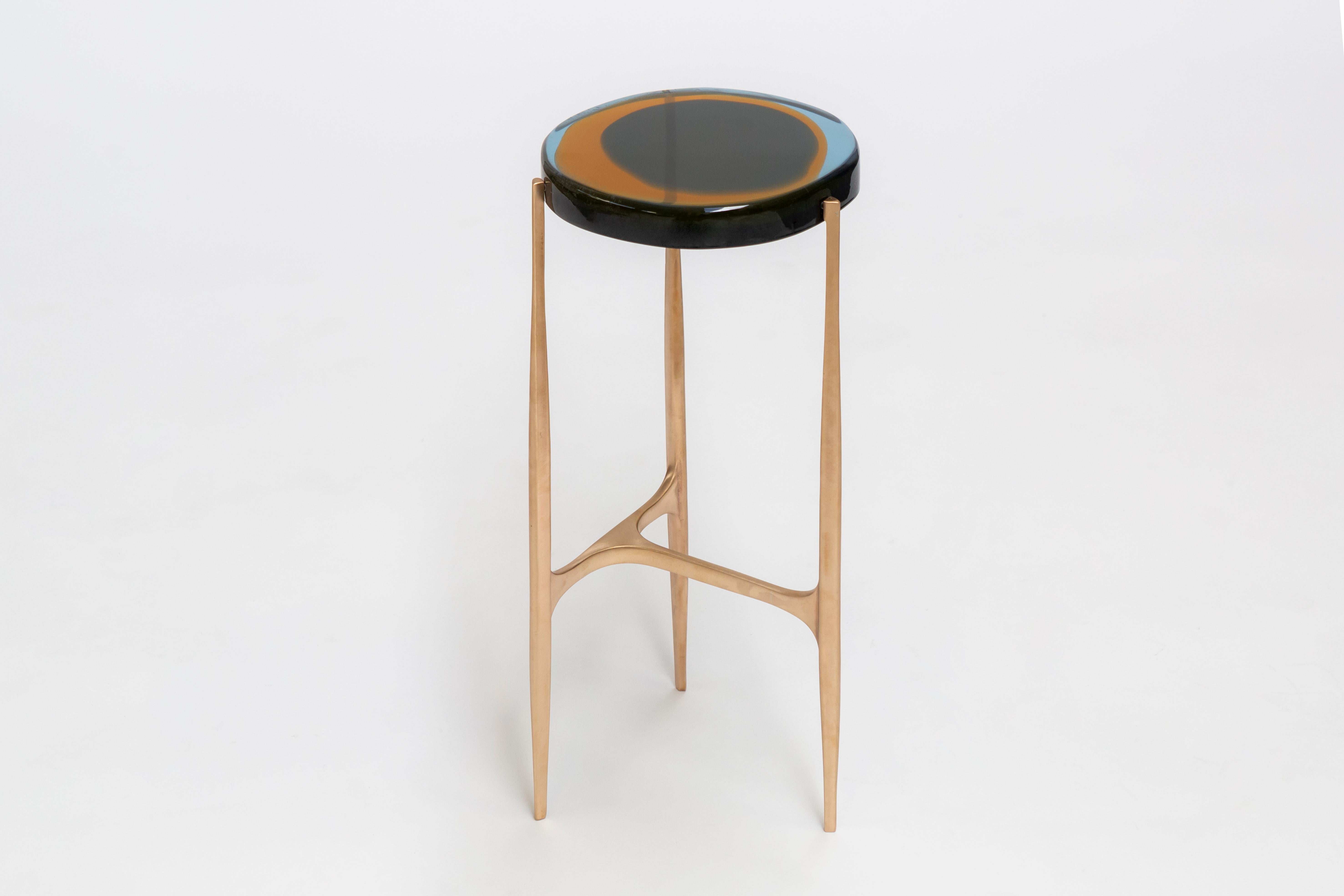 Modern Agatha Single Coffee Table High by Draga & Aurel Resin and Bronze, 21st Century For Sale