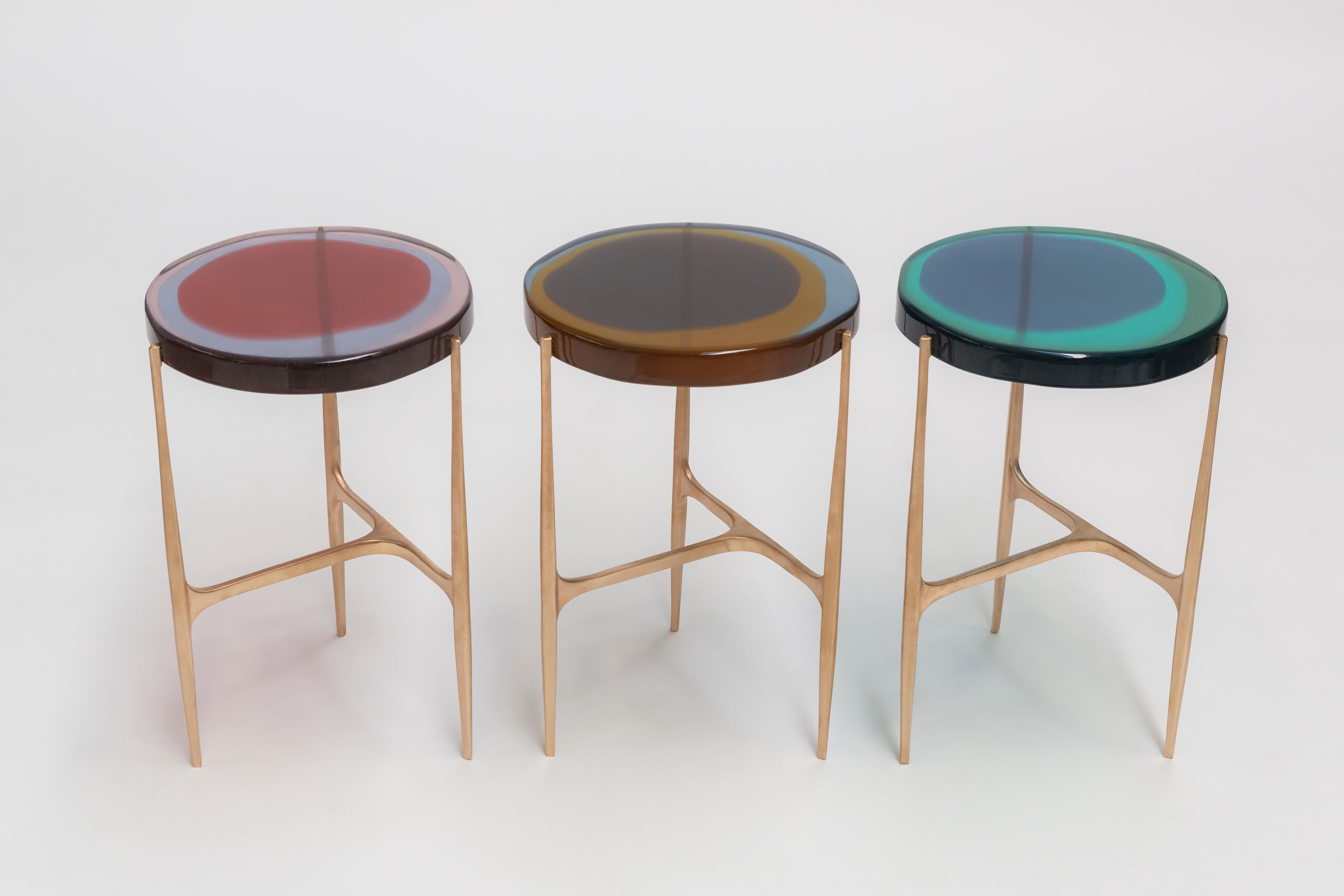 Modern Agatha Single Coffee Table Low by Draga & Aurel Resin and Bronze, 21st Century For Sale