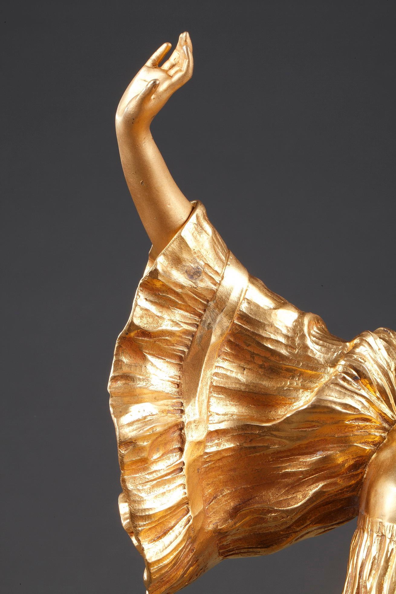 Dancer with platform shoes
by Agathon LÉONARD  (1841–1923)

Sculpture made in gilded bronze
Signed on the dress 