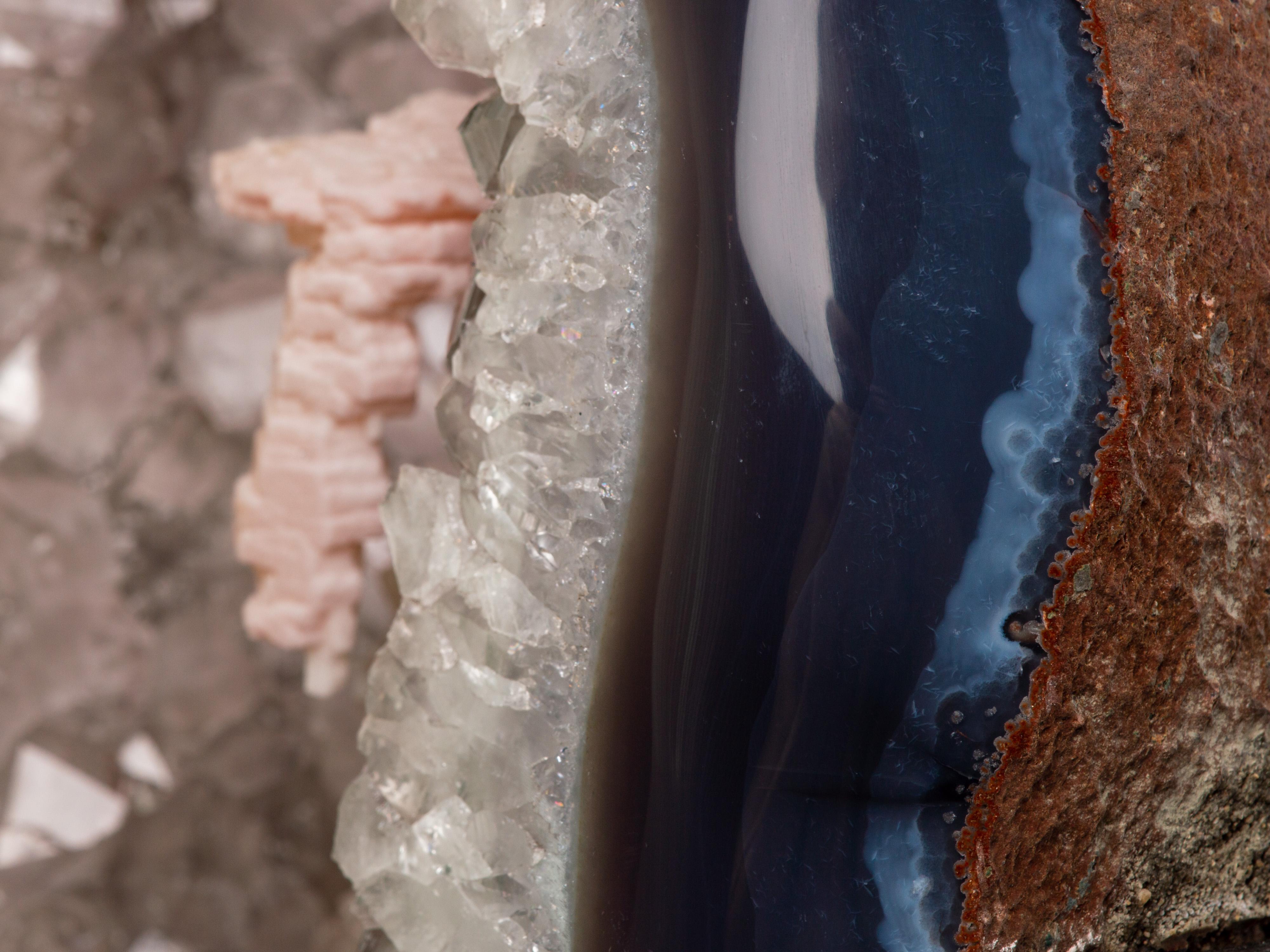 Agatised Geode Slice with Rare Central Calcite Formation and White Quartz For Sale 4