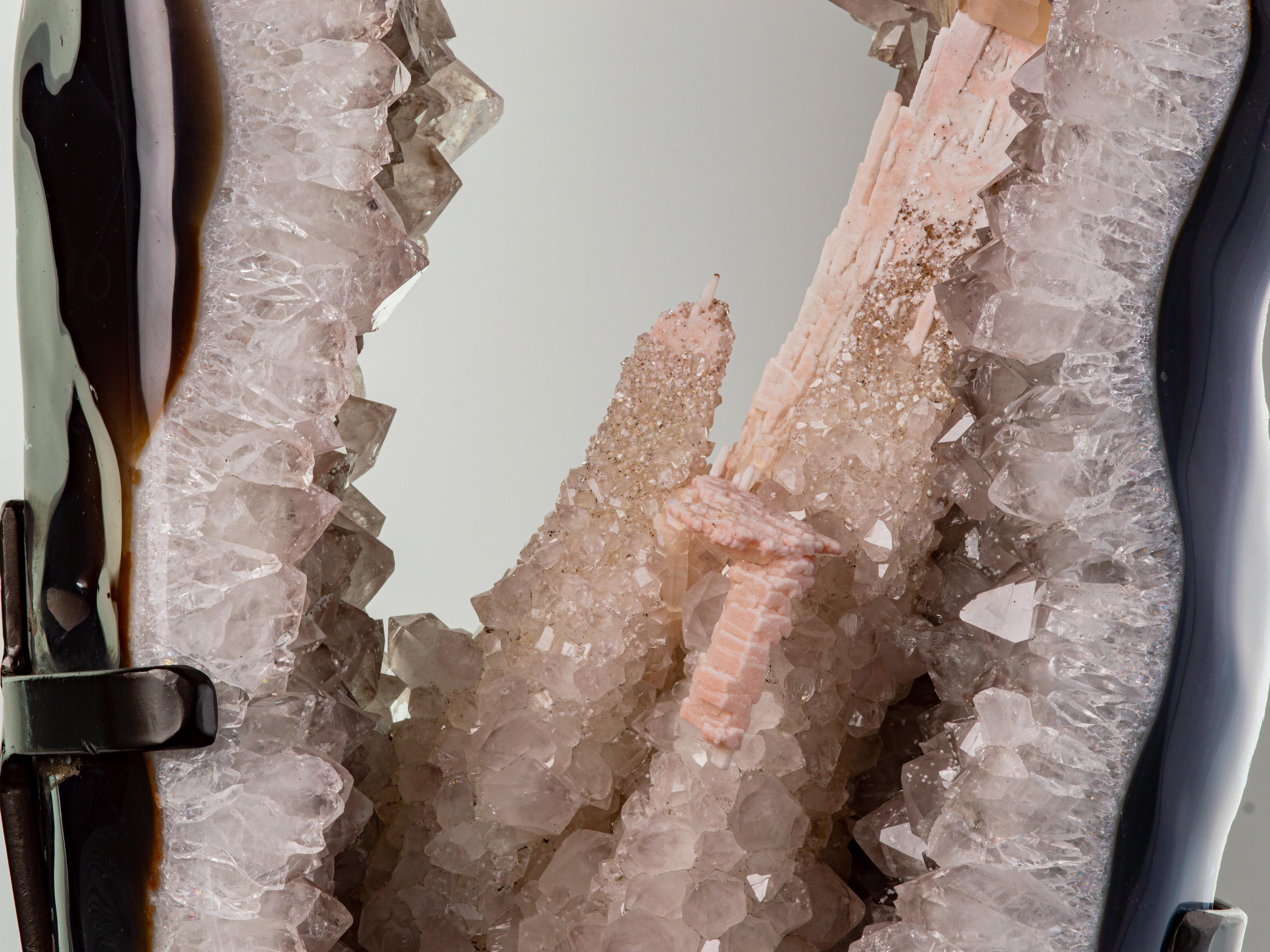 Agatised Geode Slice with Rare Central Calcite Formation and White Quartz For Sale 7