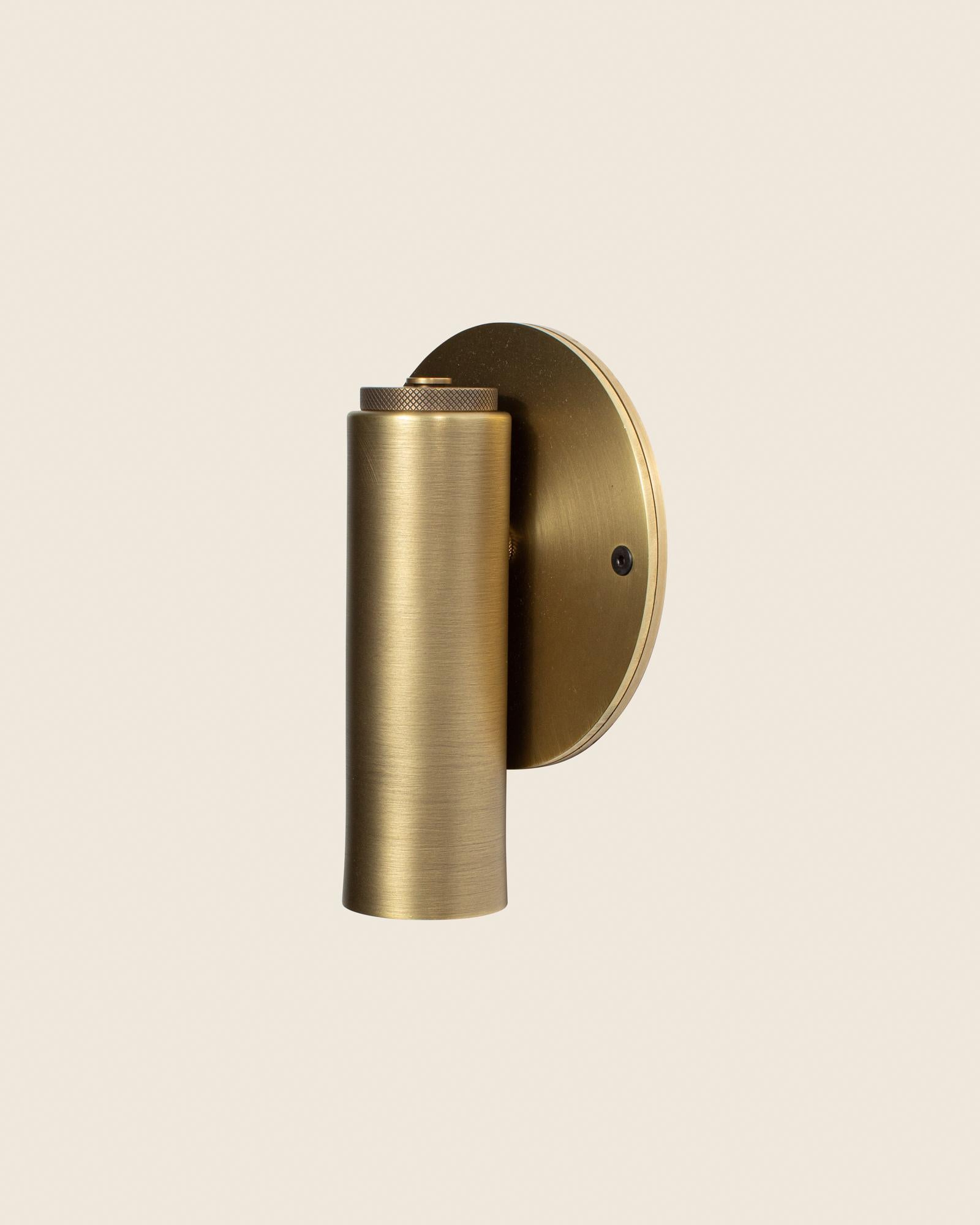 Aplique cilíndrico downlight latón envejecido en venta 4
