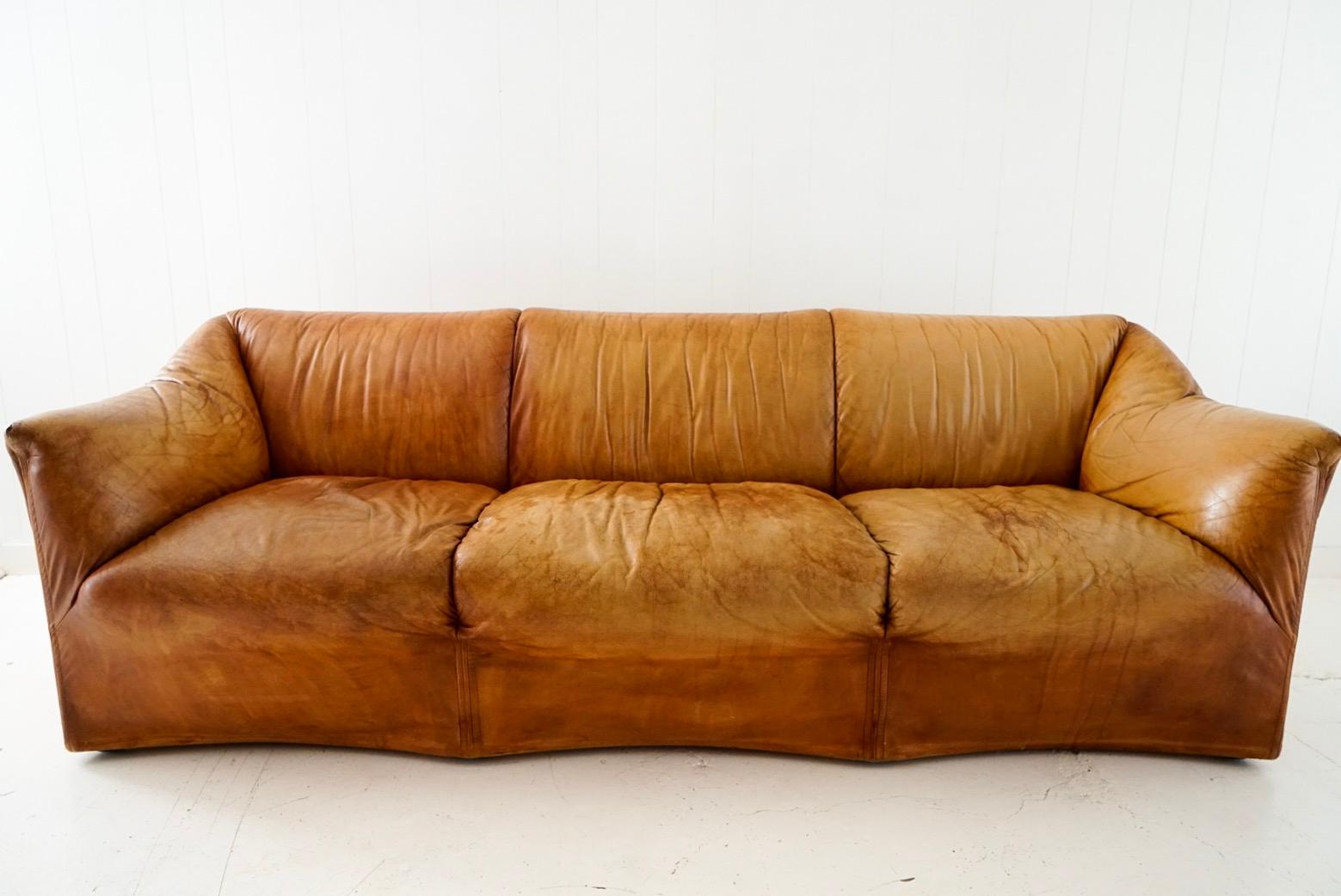 Aged Cognac Leather Tentazione Three-Seat Sofa by Mario Bellini for Cassina In Good Condition In Los Angeles, CA