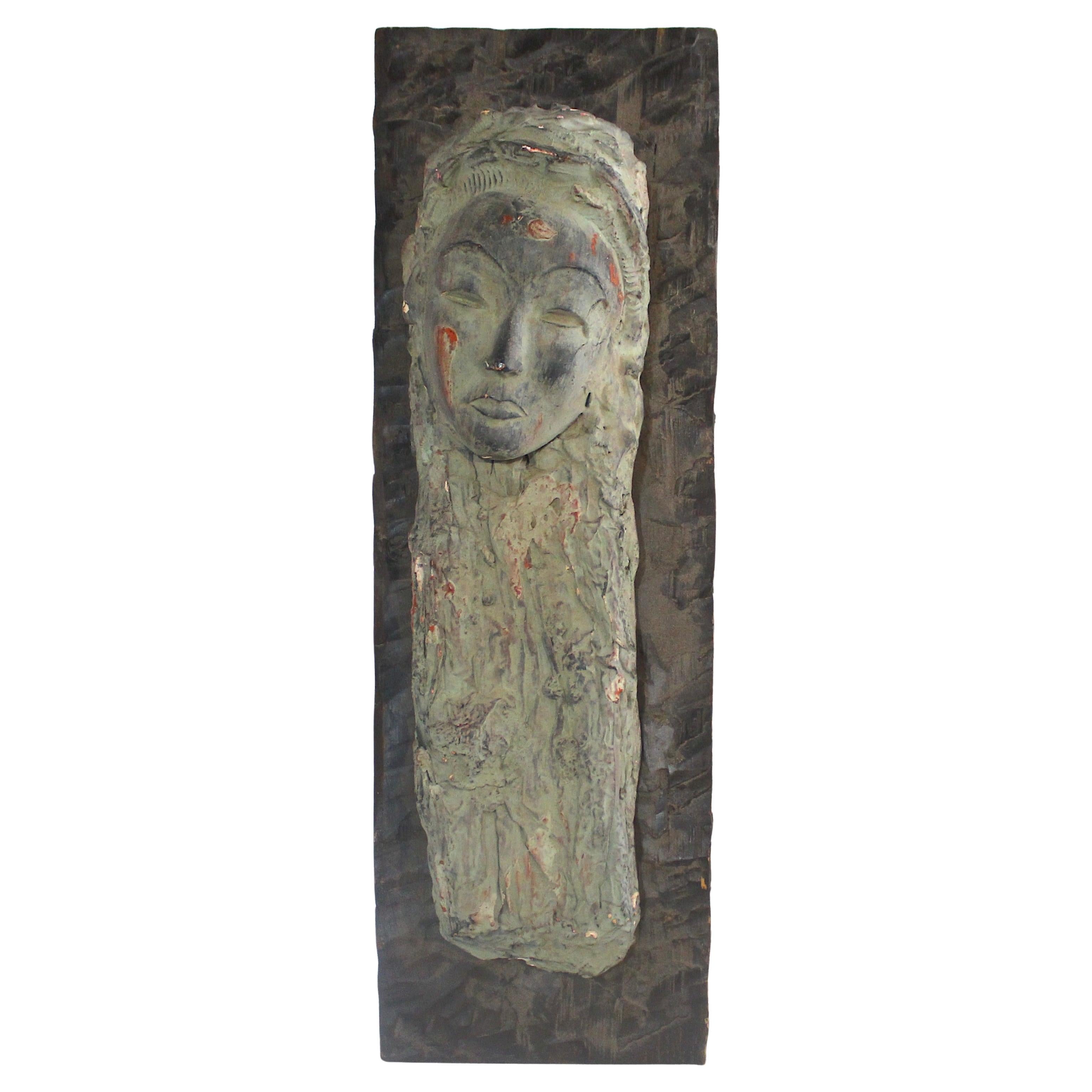 Relief im gealterten Kupferstil auf Holz