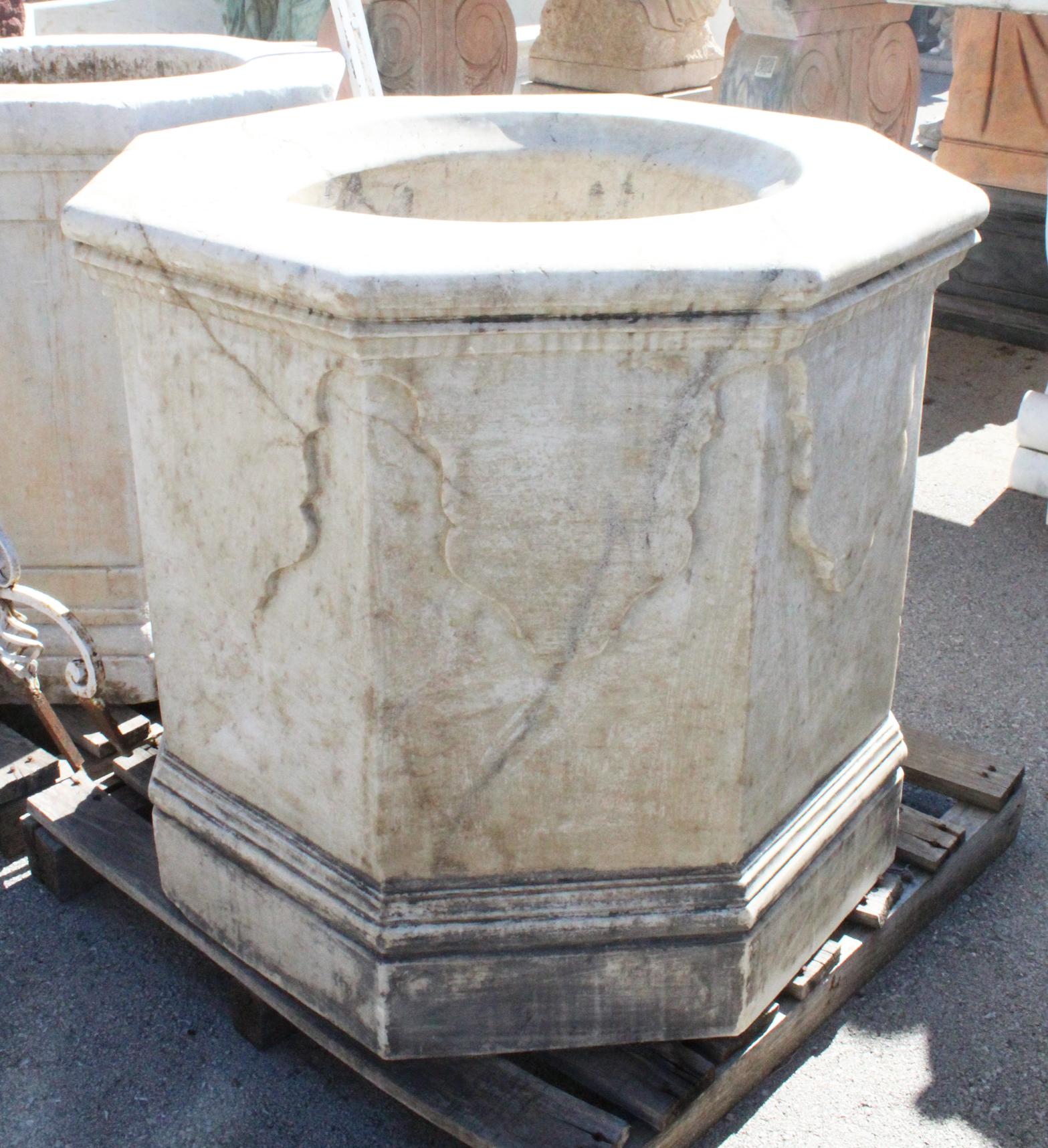 20th Century Aged Marble Hand-Carved One-Piece Well