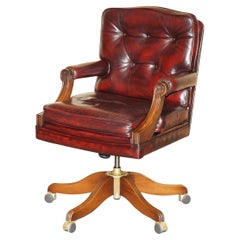 AGED OXBLOOD LEATHER DIRECTOR'S CAPTAINS OFFICE CHESTERFIELD ARMCHAiR