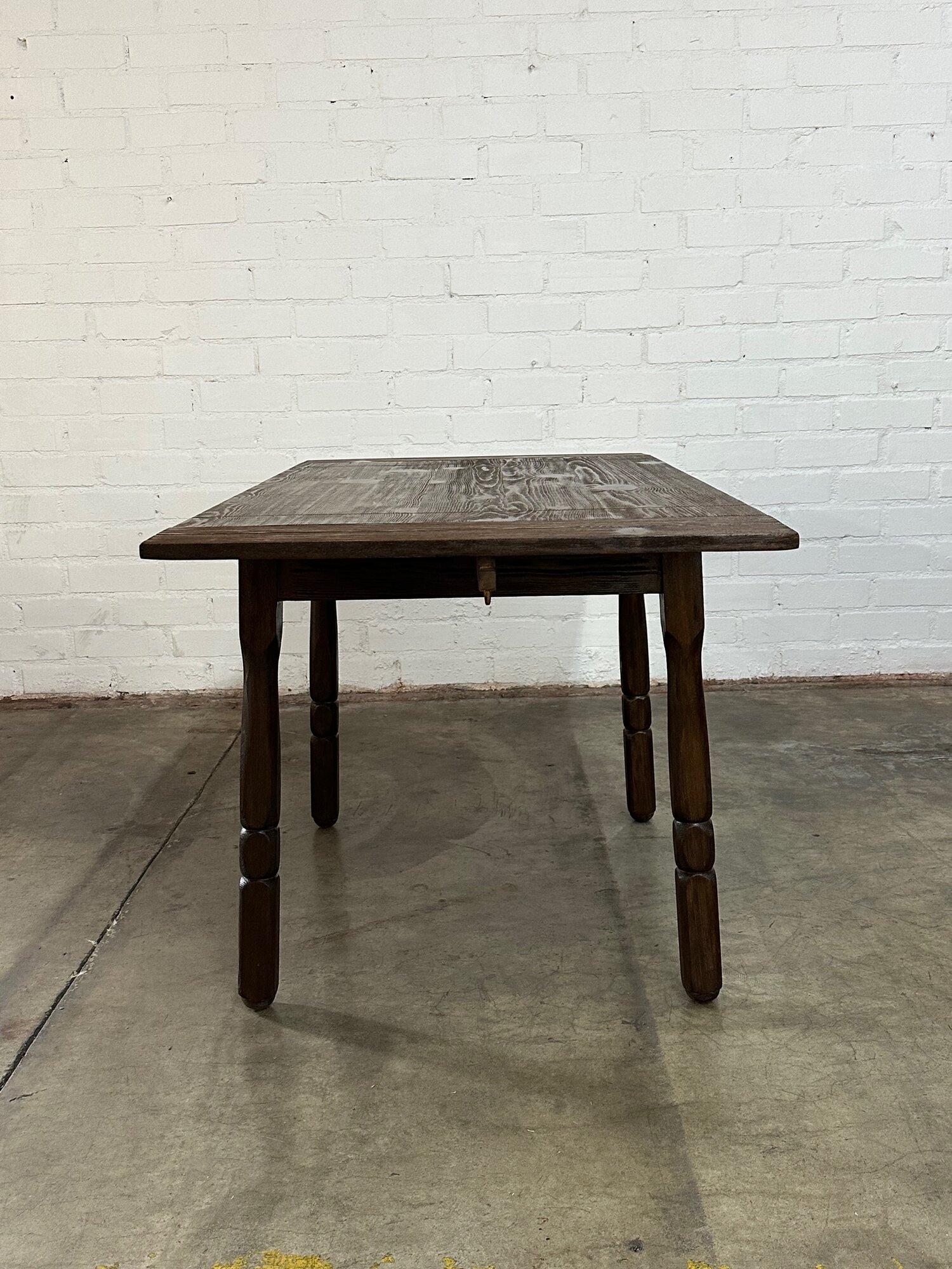 Rustic Aged pine drop leaf dining table For Sale