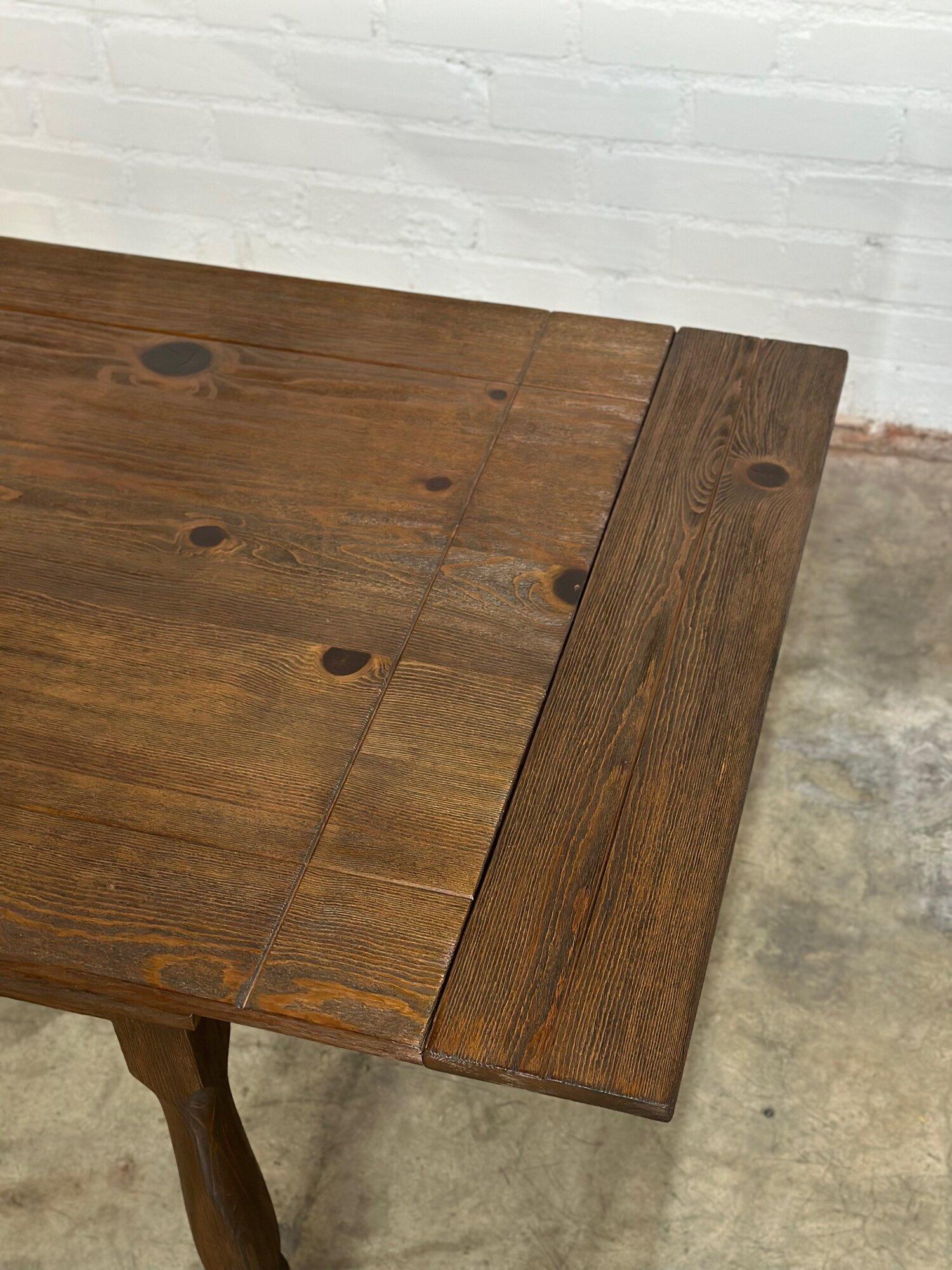 Aged pine drop leaf dining table For Sale 2