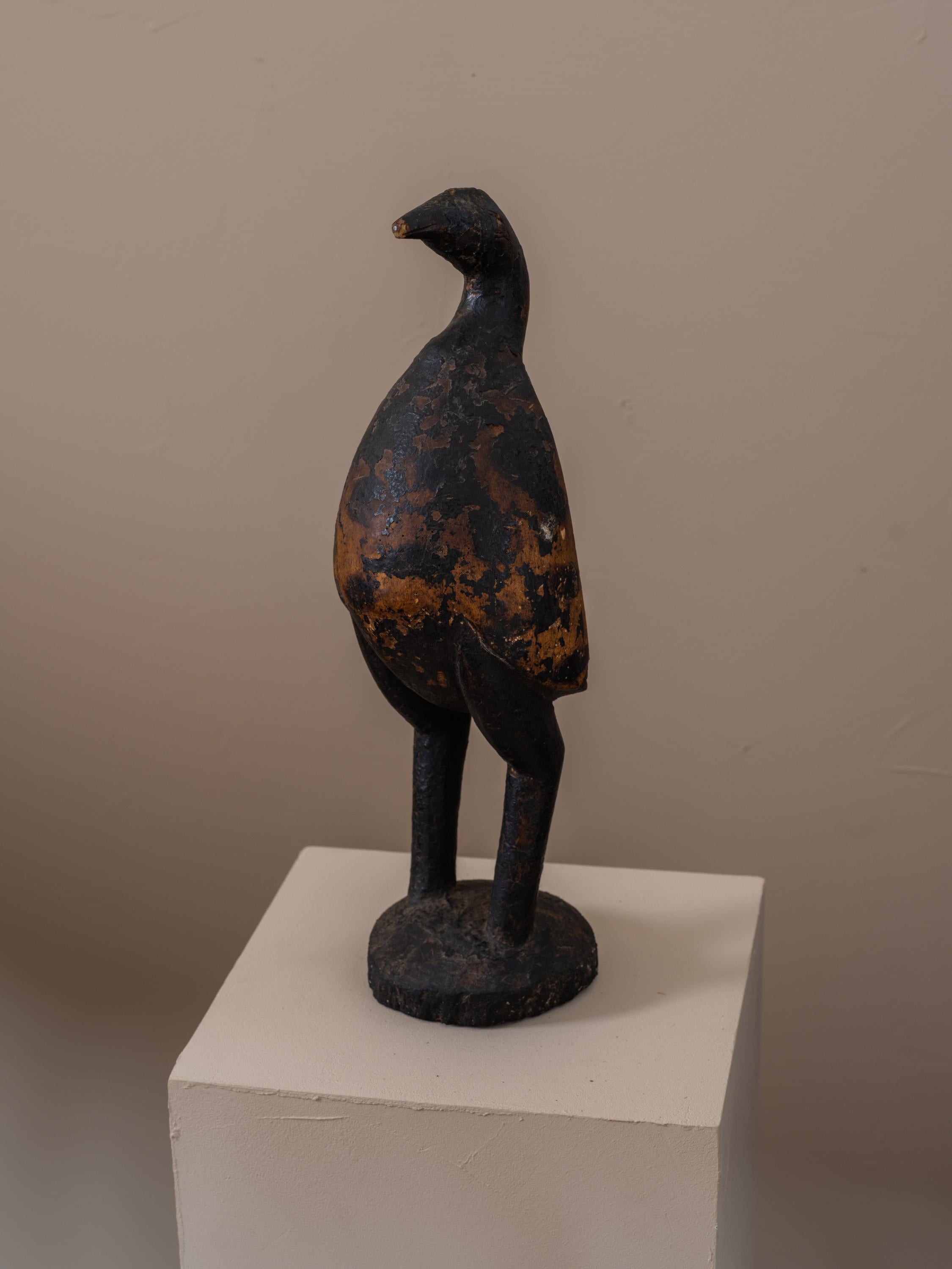 Marocchino Scultura di uccello tuareg invecchiato intagliato a mano in vendita