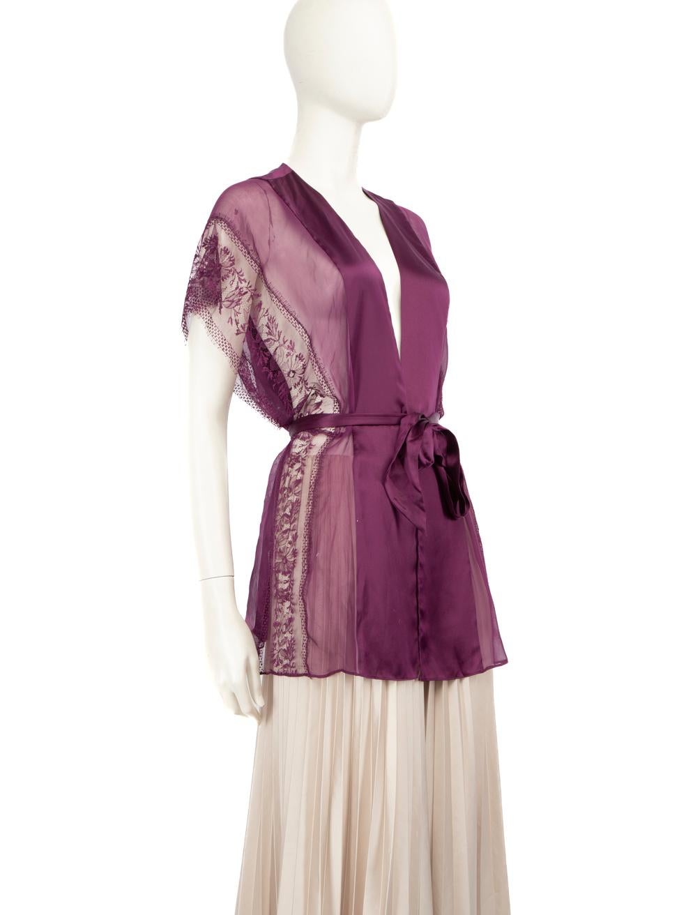 CONDITION is Never worn, with tags. No visible wear to robe is evident on this new Agent Provocateur designer resale item.
 
 
 
 Details
 
 
 Purple
 
 Silk
 
 Robe
 
 Floral lace panel
 
 Waist tie fastening
 
 
 
 
 
 Made in China
 
 
 
