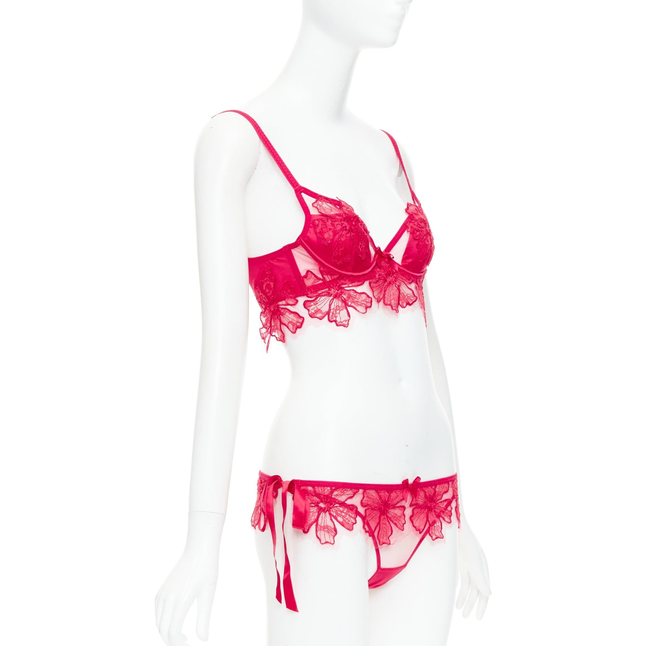 AGENT PROVOCATEUR Serephina Rotes Kleid-Set aus Baumwollbesatz mit Blumenspitze und Baumwollbesatz in Schleife 86B M (Grau) im Angebot