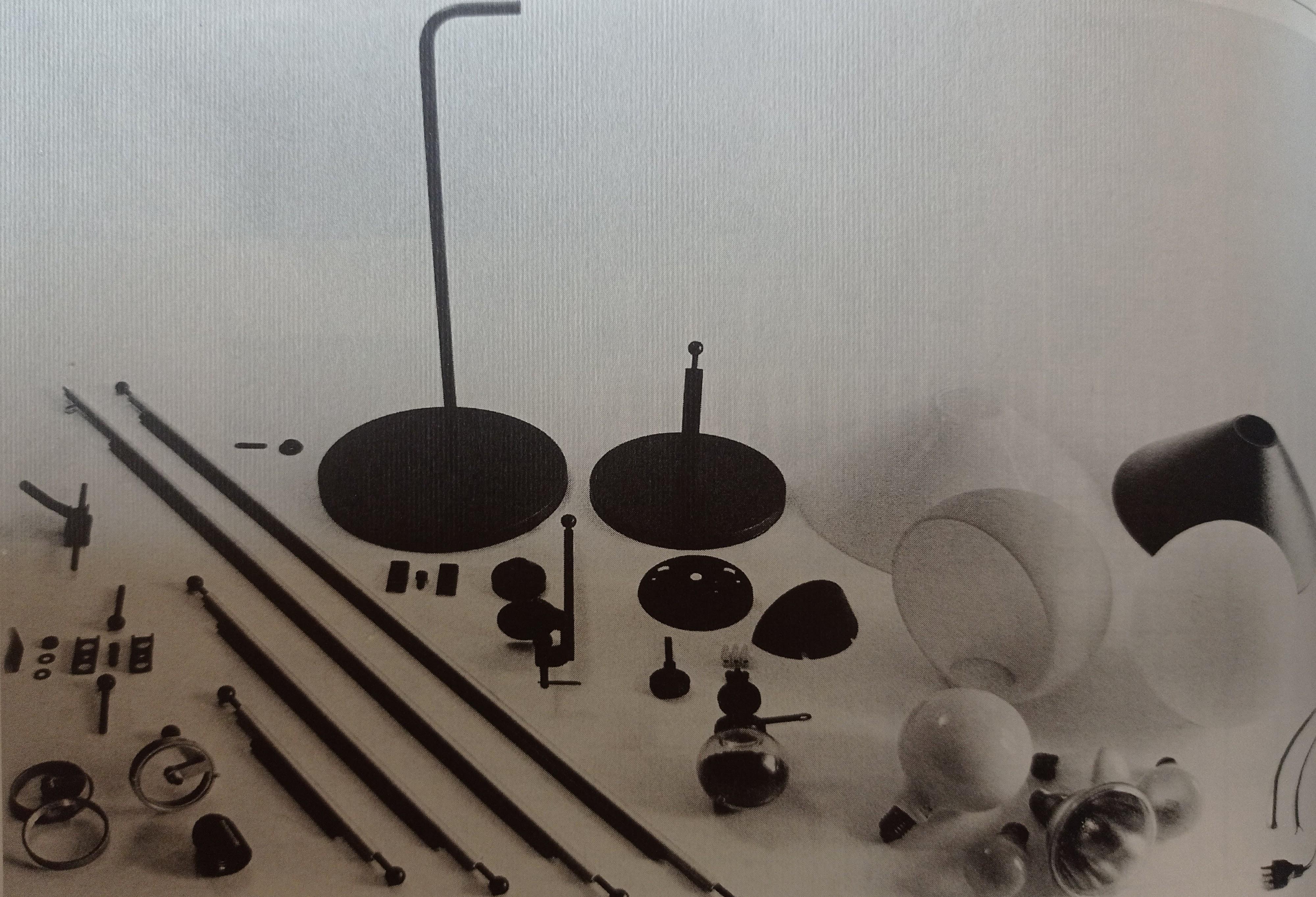 “Aggregato sfera” table lamp Enzo Mari & Giancarlo Fassina for Artemide, 1976 For Sale 2