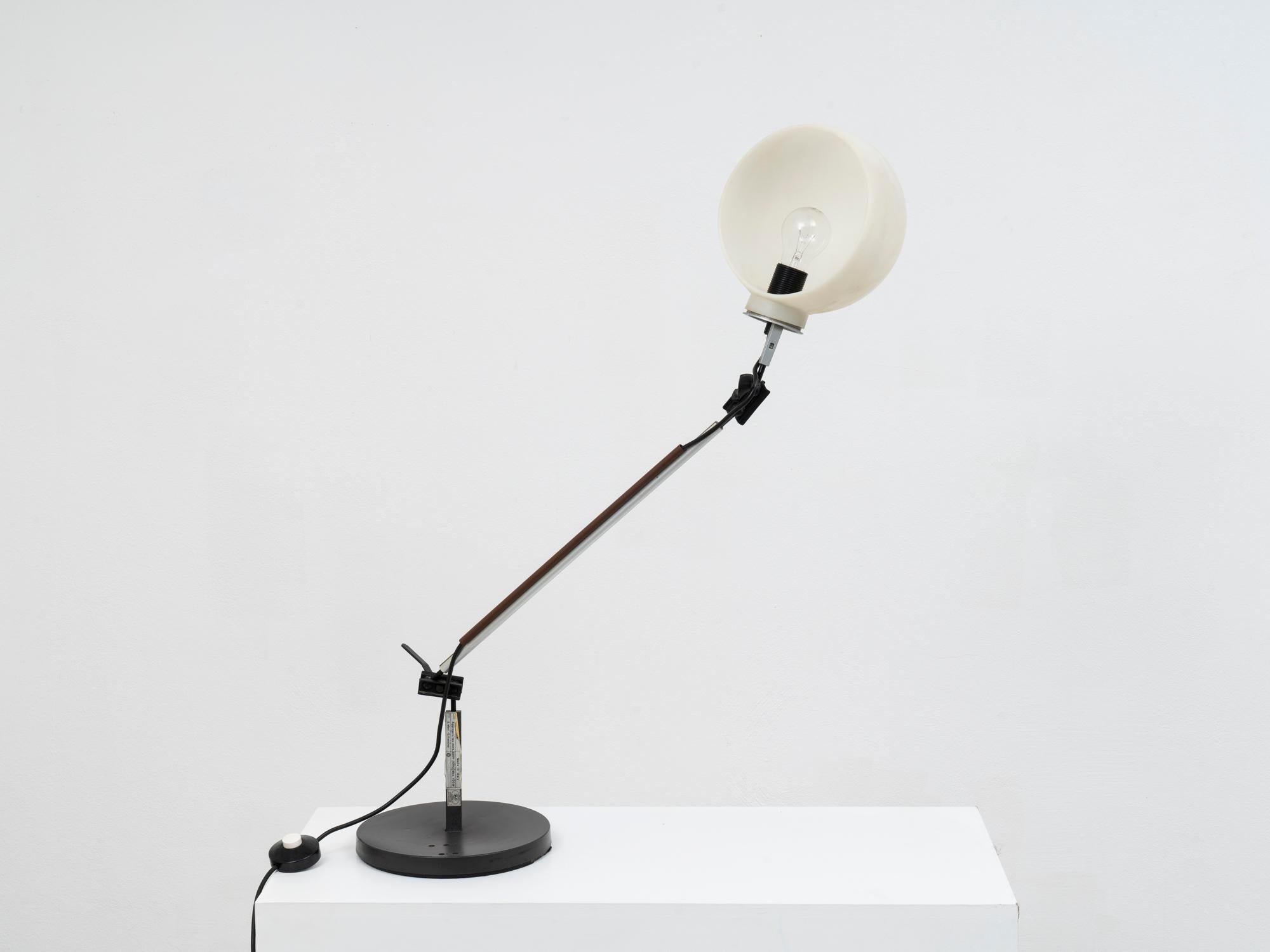 Post-Modern “Aggregato sfera” table lamp Enzo Mari & Giancarlo Fassina for Artemide, 1976 For Sale