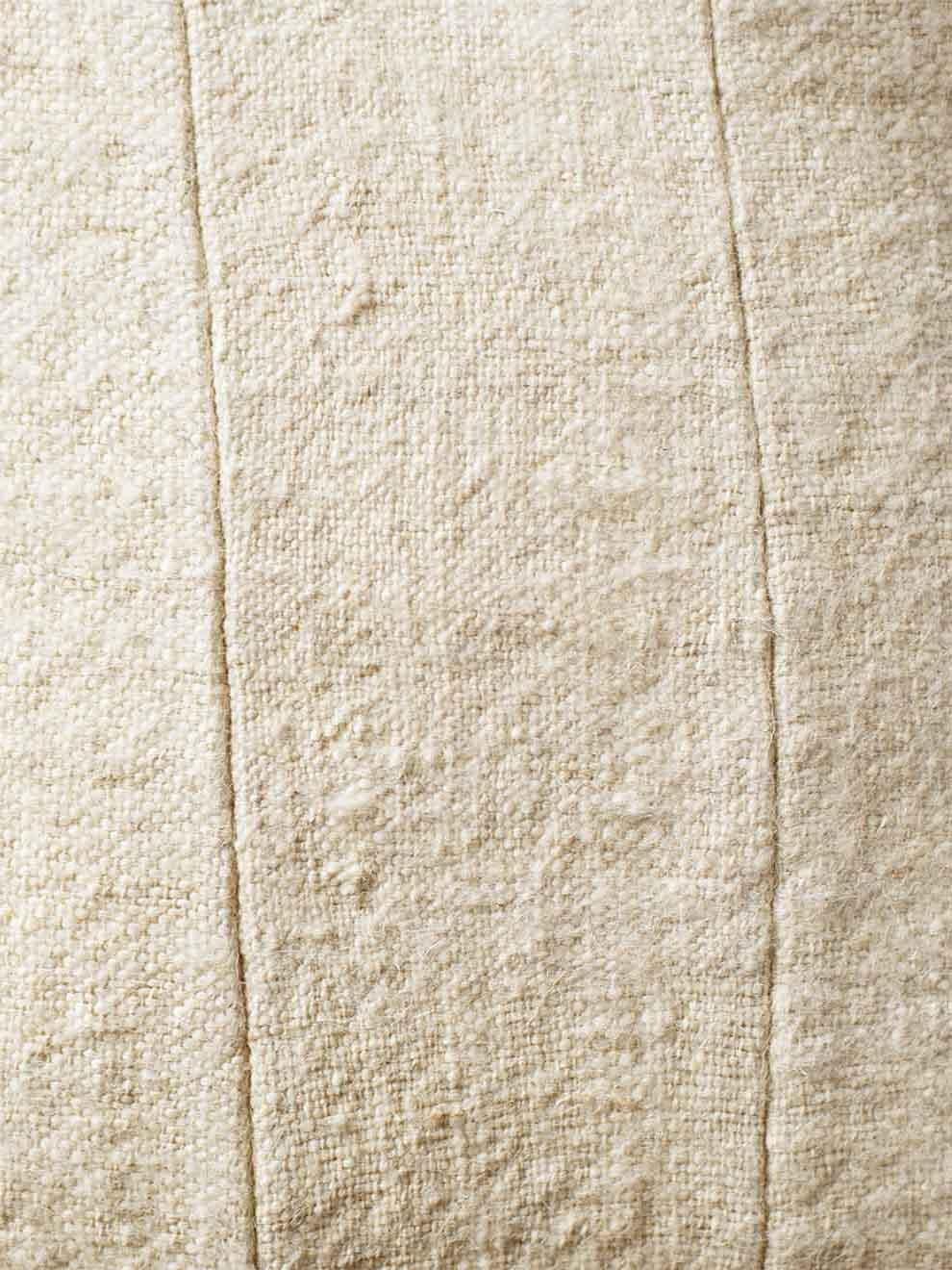 Marocchino Copricuscino Off-White, realizzato in lana filata e tessuta a mano in vendita