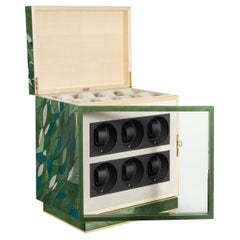 Armoire à remonter les montres Agito avec façade en verre, décor en marqueterie et laqué