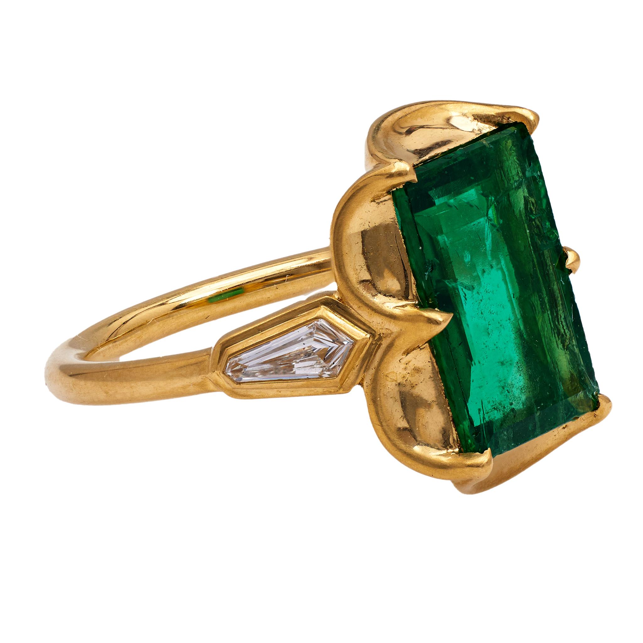 Women's or Men's AGL 2.68 Carat Brazilian Emerald and Diamond 20k Yellow Gold Ring For Sale
