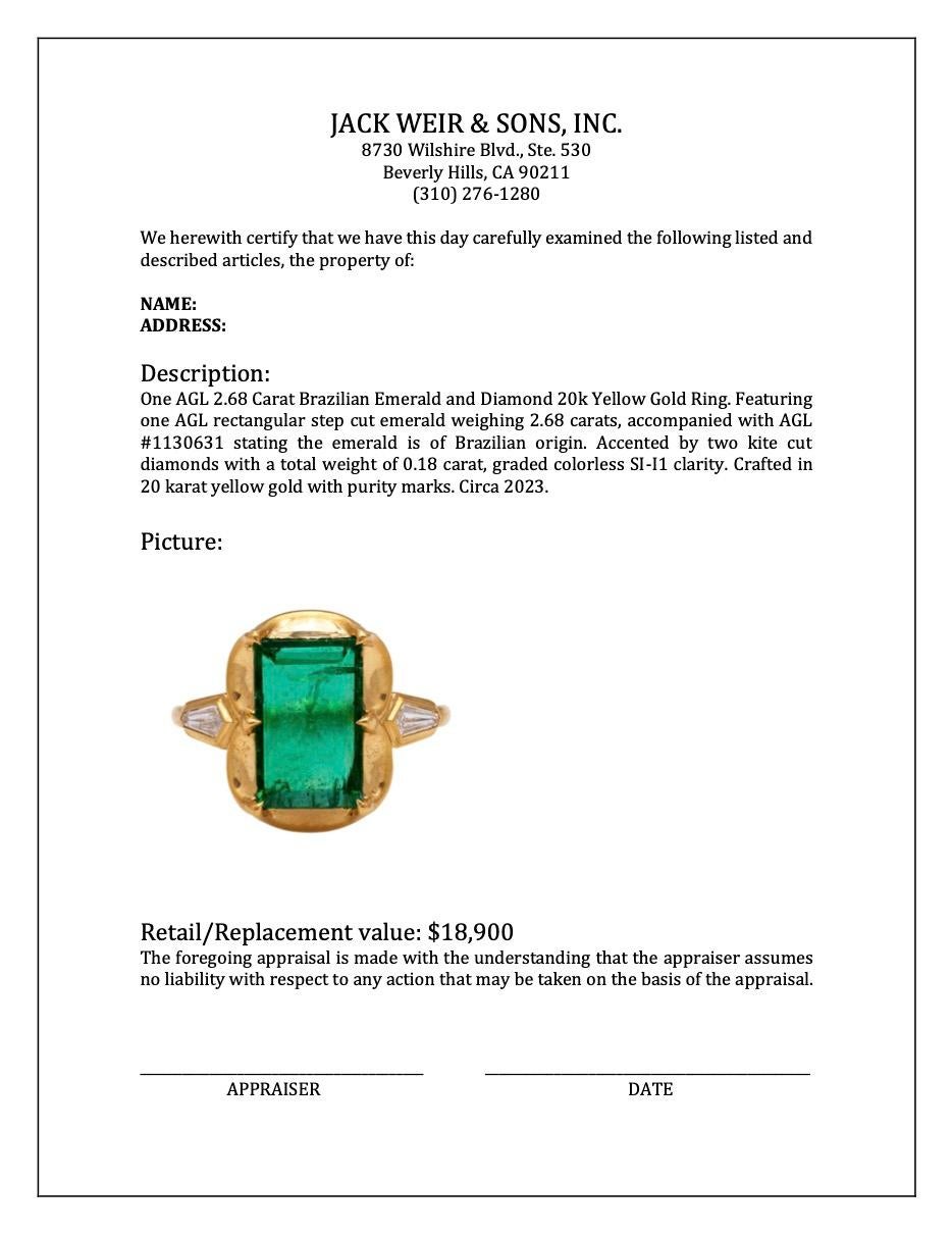 AGL 2.68 Carat Brazilian Emerald and Diamond 20k Yellow Gold Ring For Sale 3