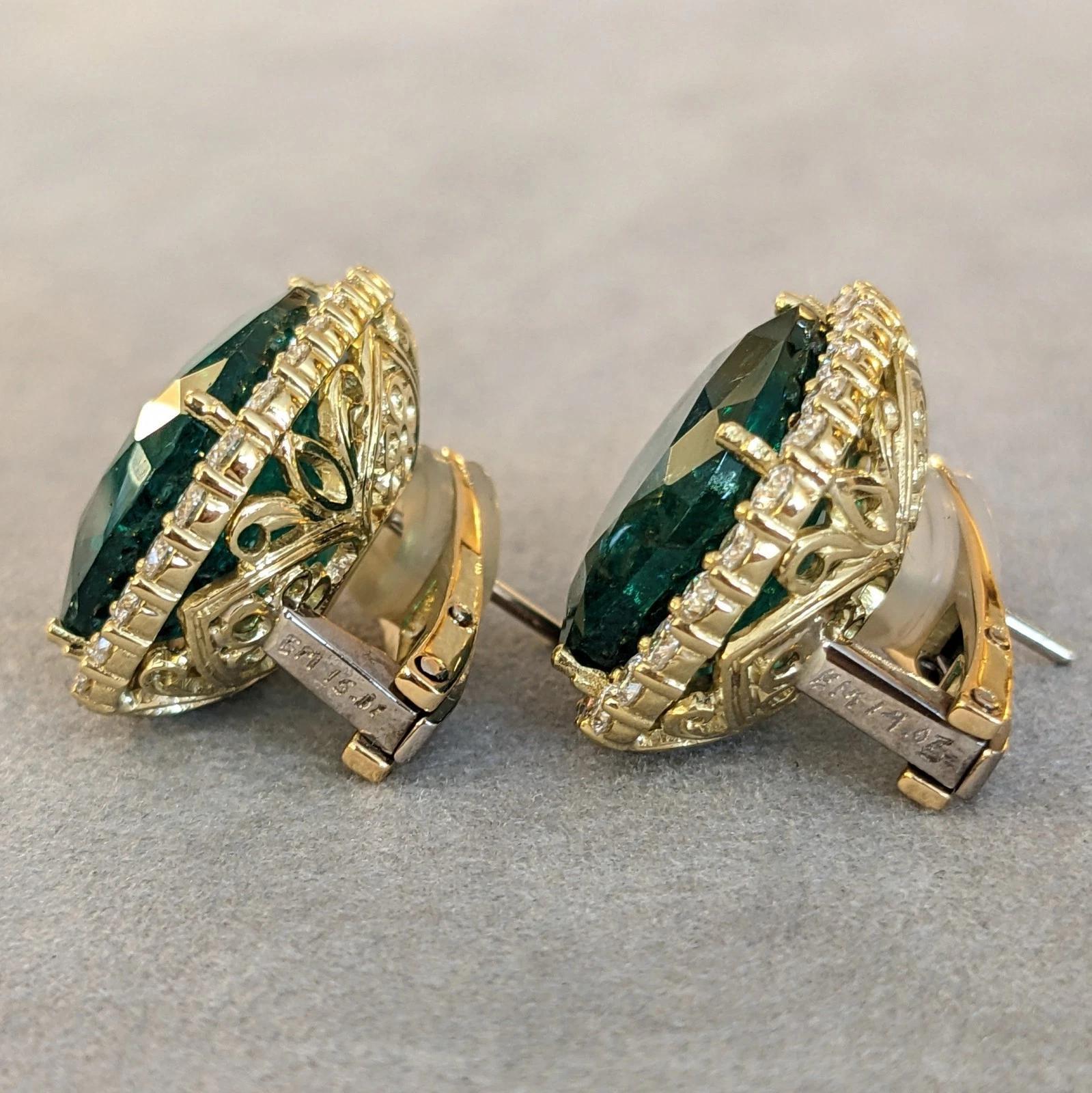 AGL 29,15 cts Cushion Smaragd Halo Diamant Ohrringe 18k Gelbgold im Angebot 5