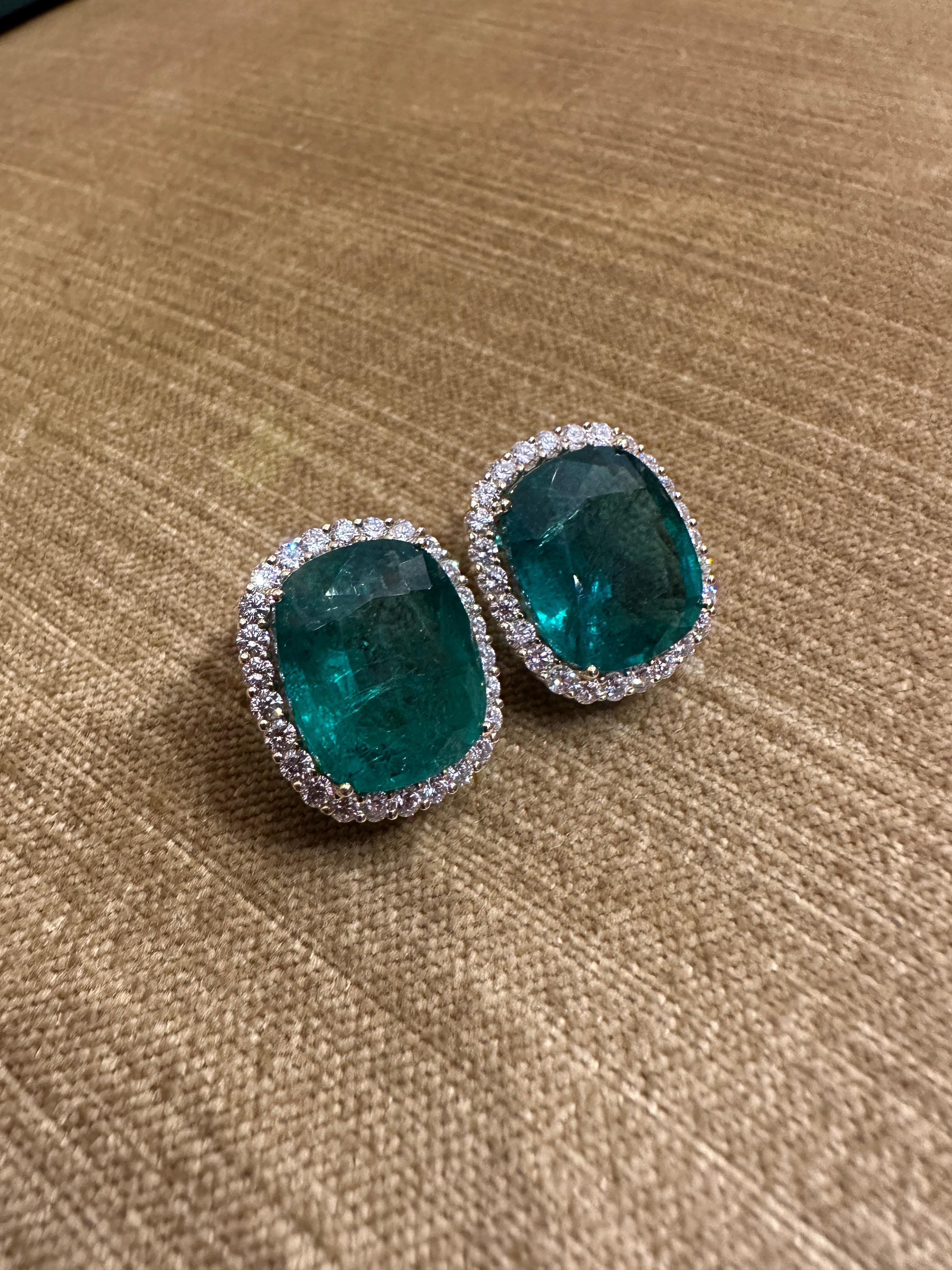 Women's AGL 29.15cts Cushion Emerald Halo Diamond Earrings 18k Yellow Gold For Sale