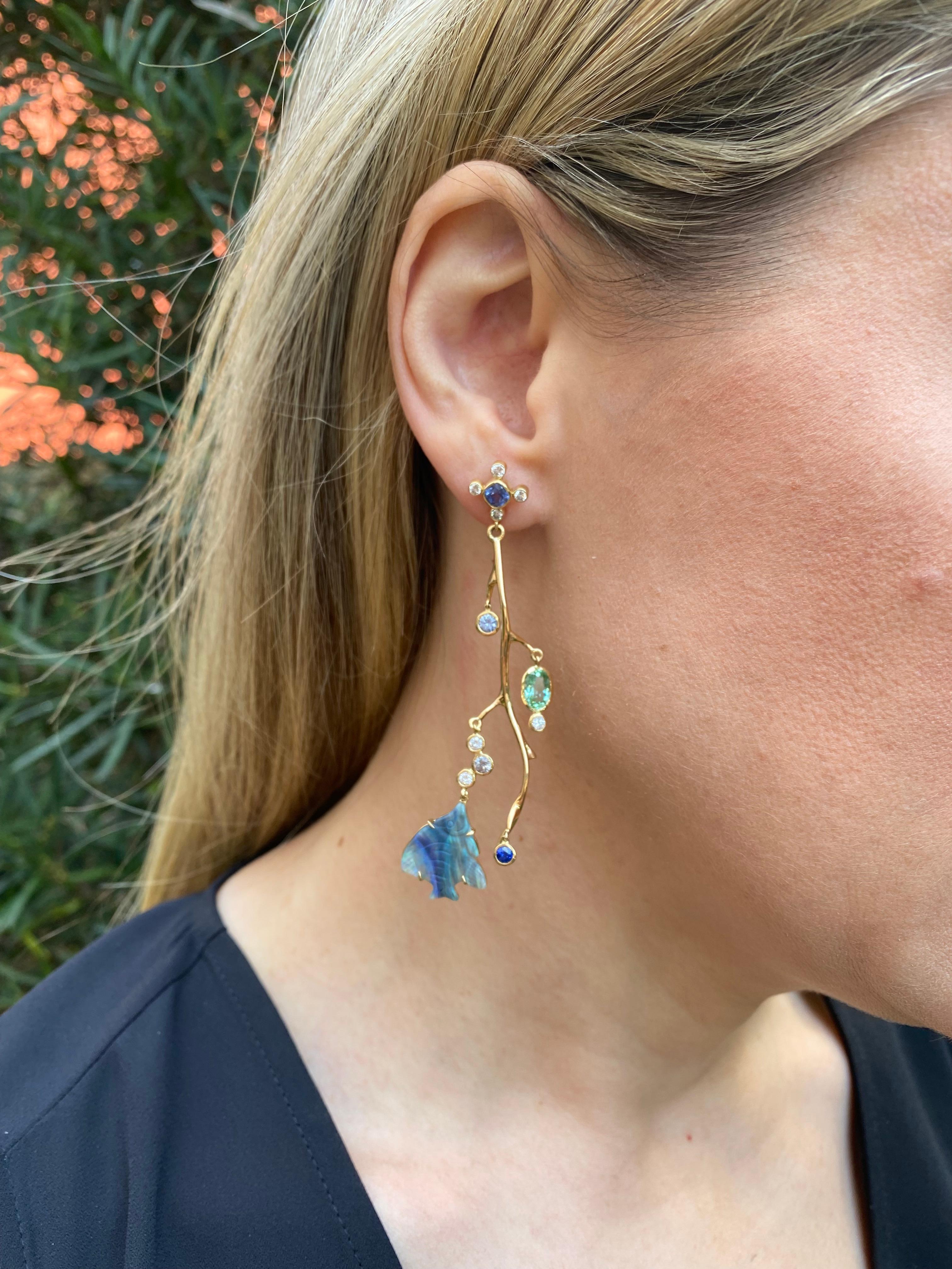 Modern AGL 6.61 Carats Boulder Opal Fish with 4.59 Carats Diamond and Gem Earrings 18K For Sale