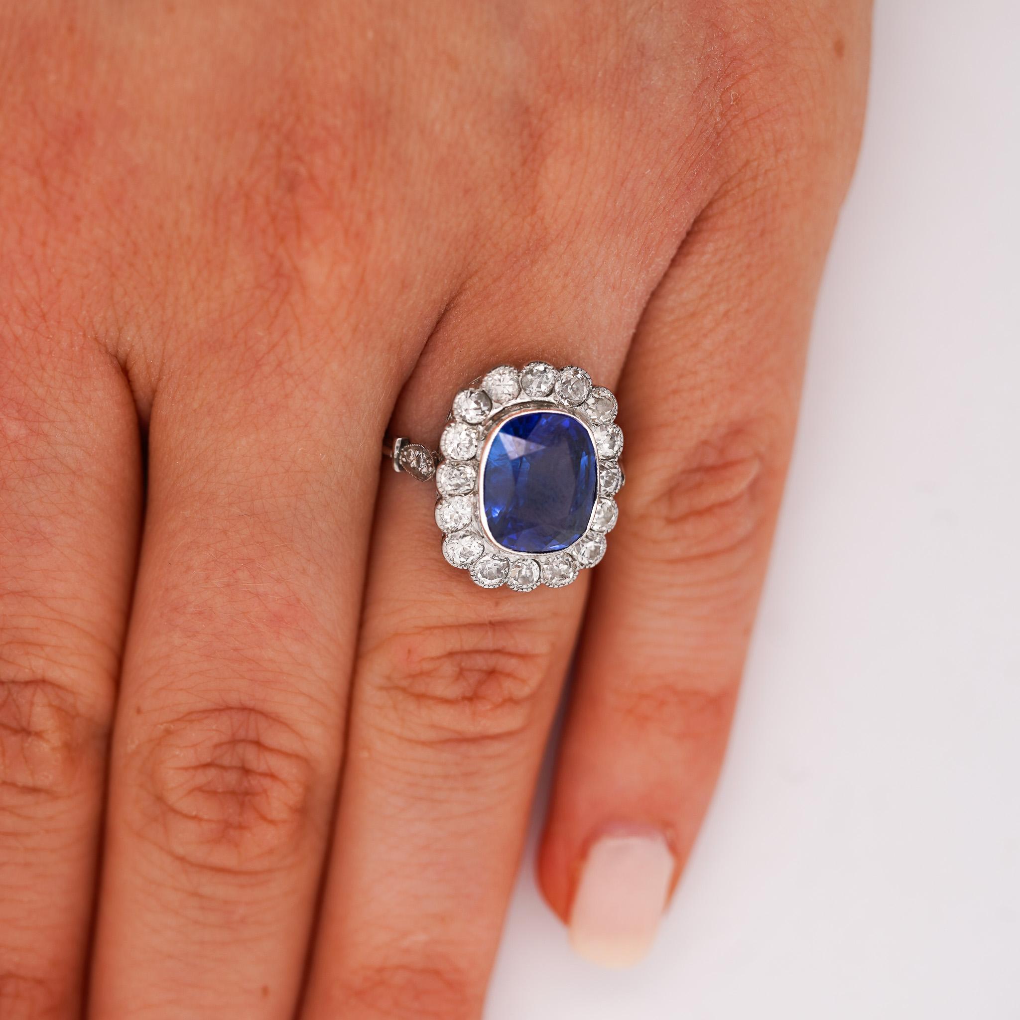AGL-Bescheinigung. 5 Karat Ceylon Blauer Saphir Art Deco Ära Platin Diamant Ring im Zustand „Hervorragend“ im Angebot in Miami, FL
