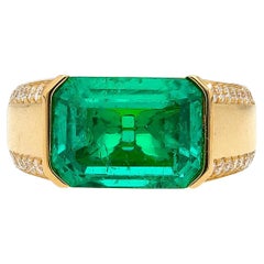 AGL Cert 5.21 Carat Colombian Emerald East-West 18K Gold Unisex Ring