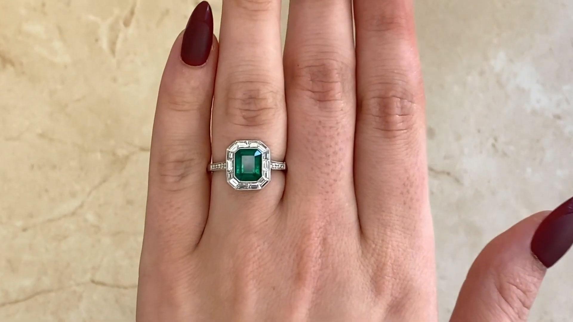 Offered for auction is a truly rare and exquisite emerald and diamond ring, showcasing a Approx. 1.00-Carats natural Colombian emerald as its centerpiece. This vibrant emerald is certified by AGL (American Gemological Laboratories) as untreated,