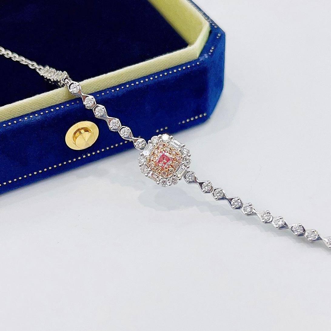 Moderno Certificazione AGL Bracciale con diamanti rosa taglio cuscino in oro bianco 18 carati con in vendita