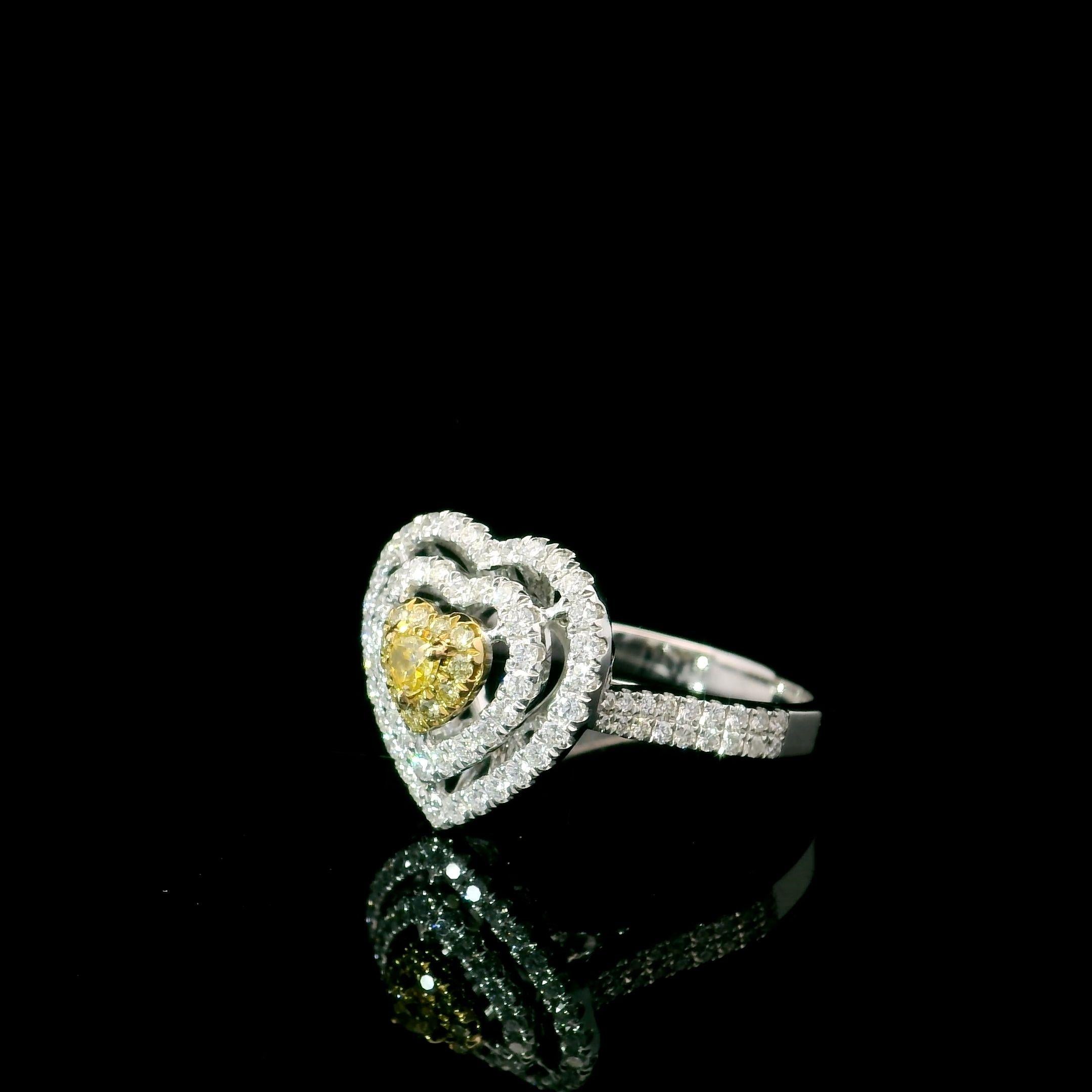 AGL Certified 0.098 Carat Fancy Yellow VS Clarity Diamond Ring In New Condition For Sale In บางรัก, TH