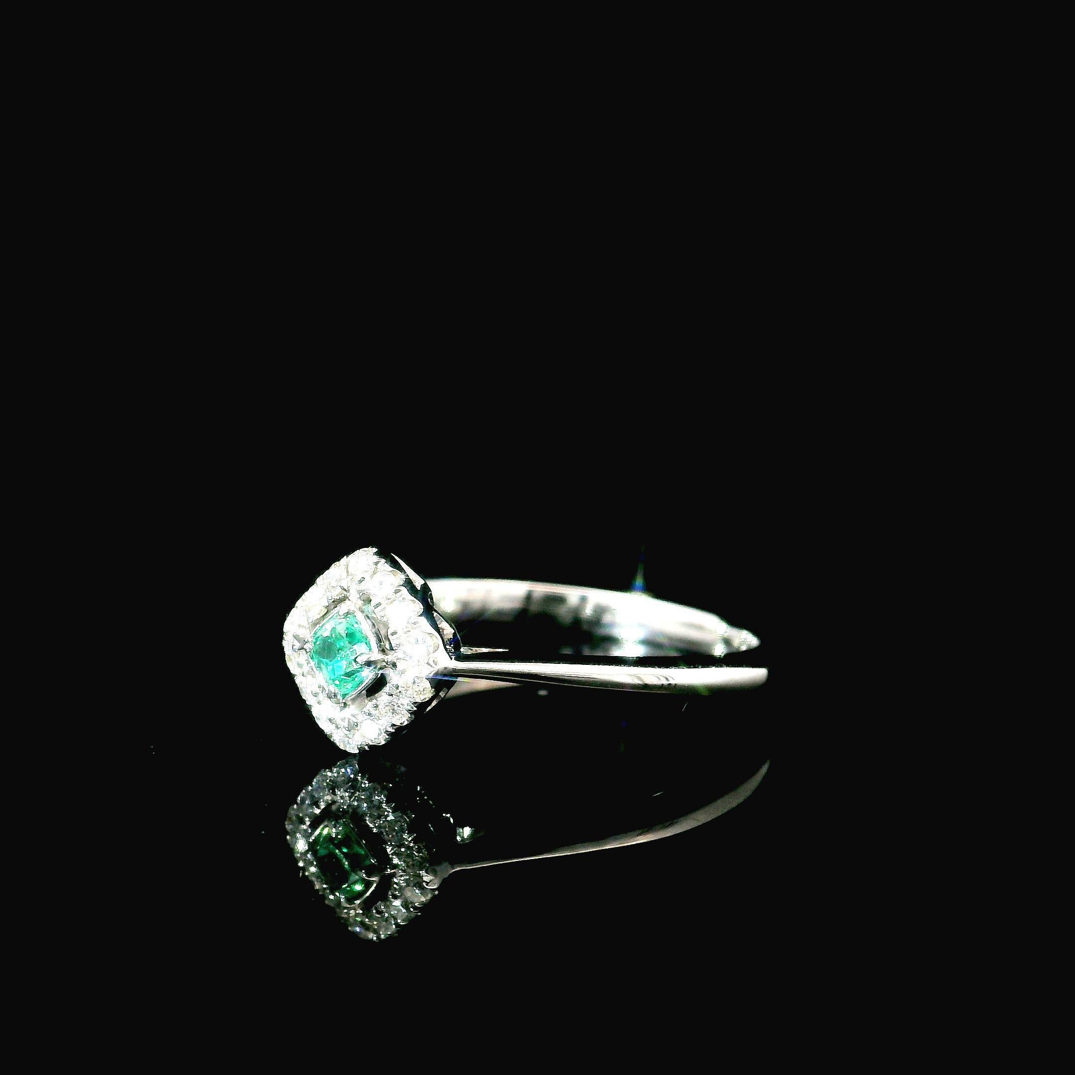 AGL Certified 0.102 Carat Fancy Intense Green SI Clarity Diamond Ring In New Condition For Sale In บางรัก, TH