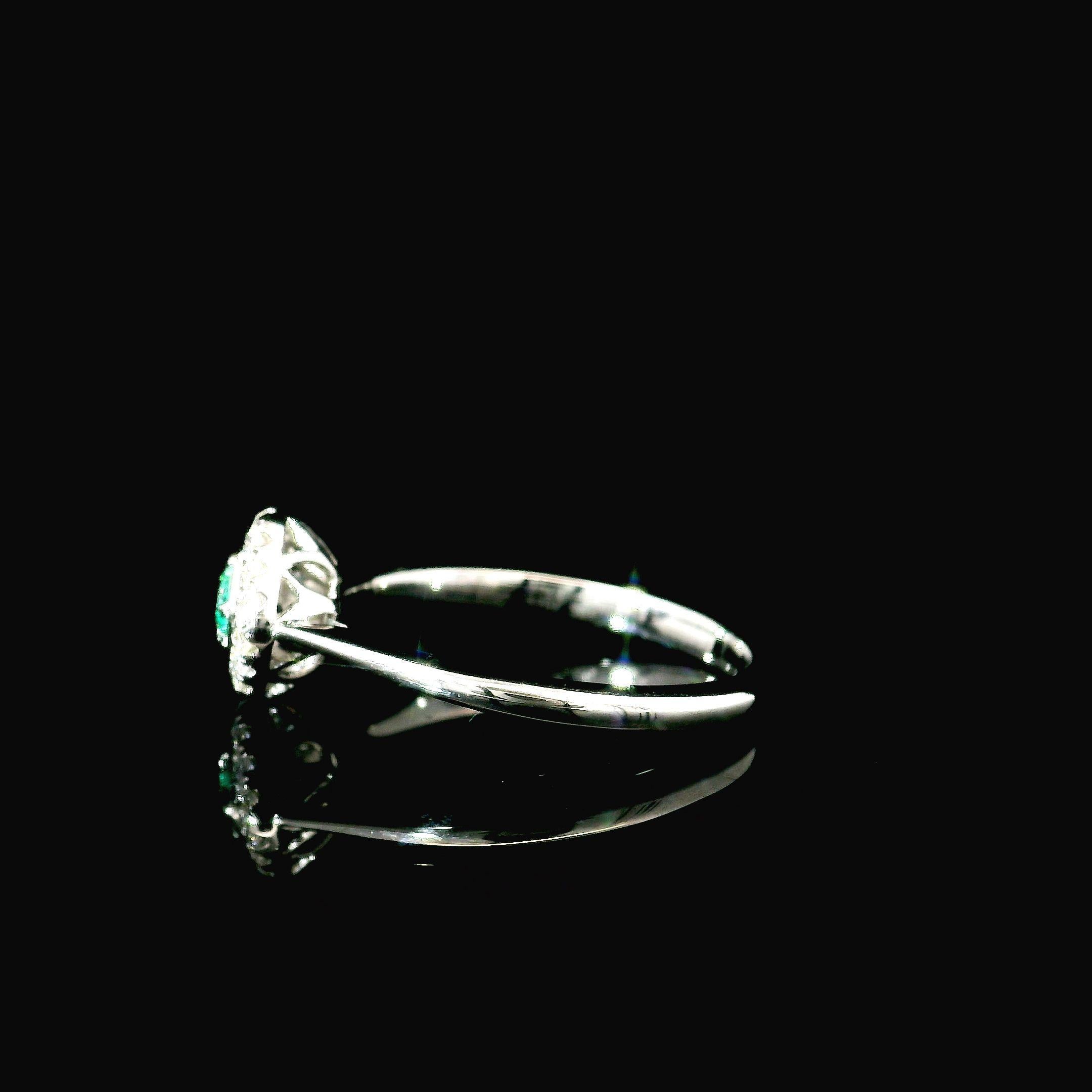 AGL Certified 0.102 Carat Fancy Intense Green SI Clarity Diamond Ring For Sale 1