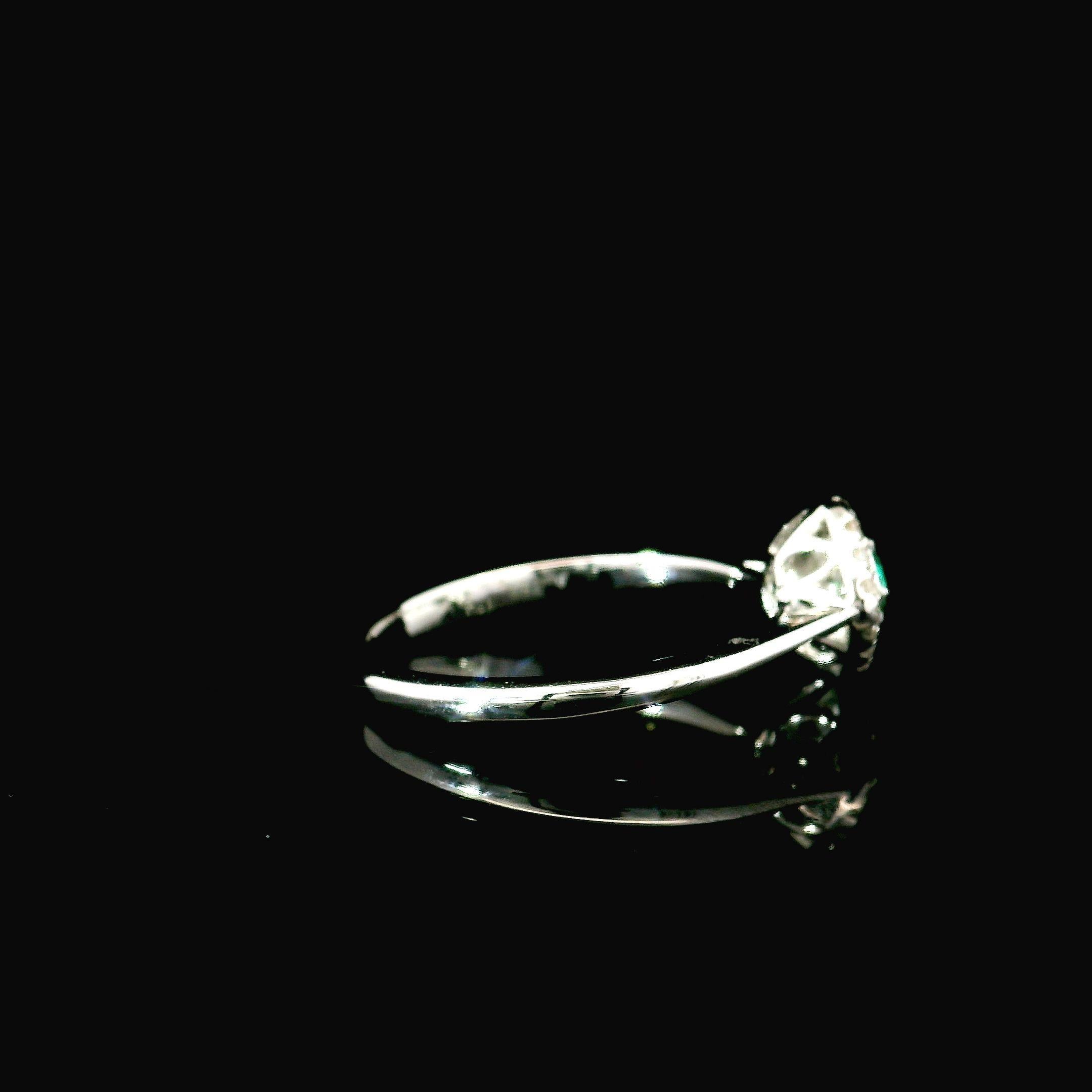 AGL Certified 0.102 Carat Fancy Intense Green SI Clarity Diamond Ring For Sale 2