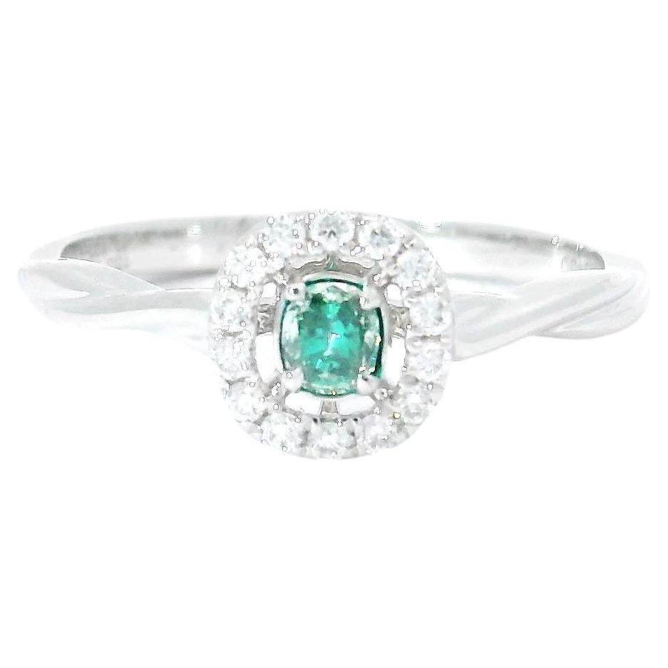 AGL Certified 0.102 Carat Fancy Vivid Green VS Clarity Diamond Ring