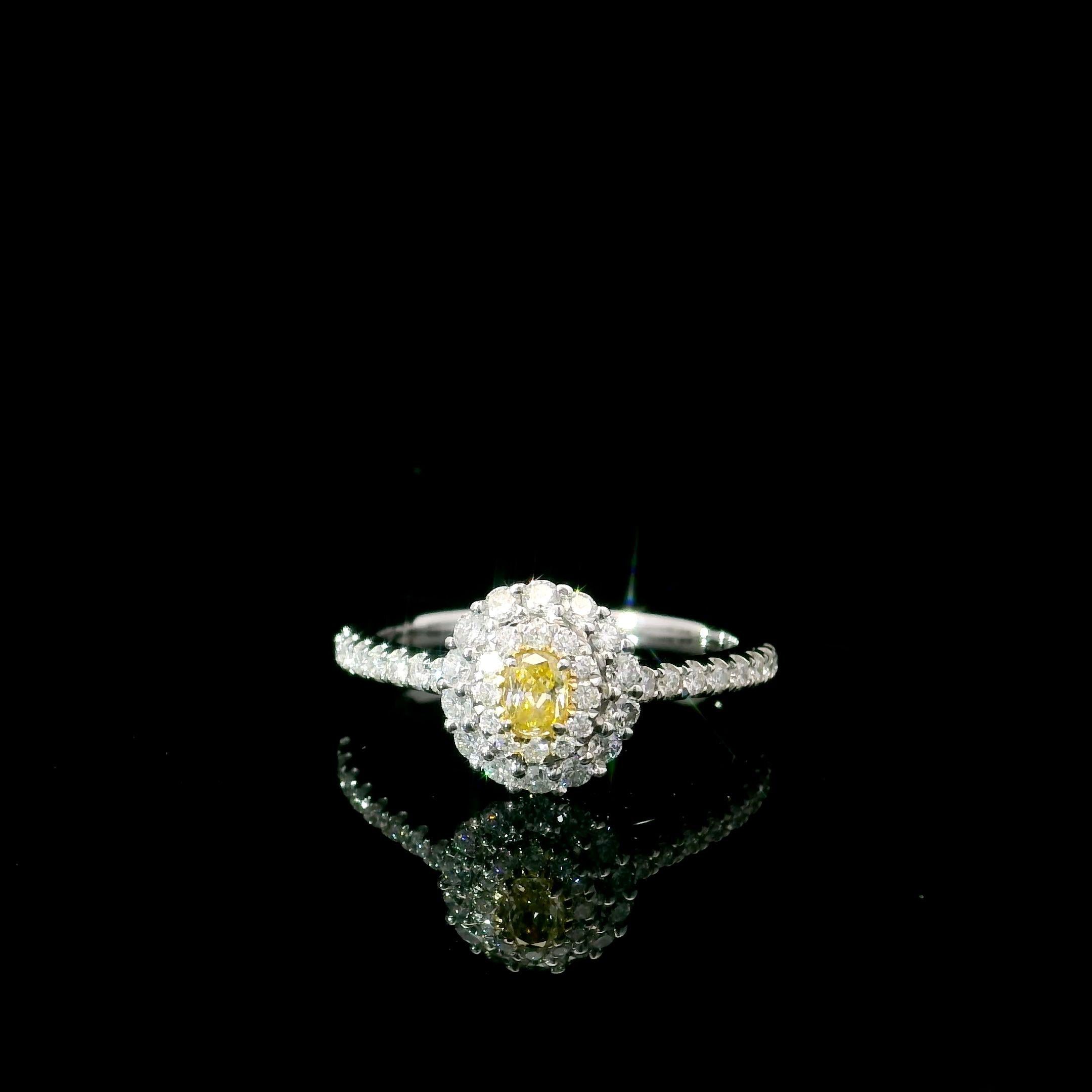 Women's or Men's AGL Certified 0.11 Carat Fancy Yellow VS Clarity Diamond Ring For Sale