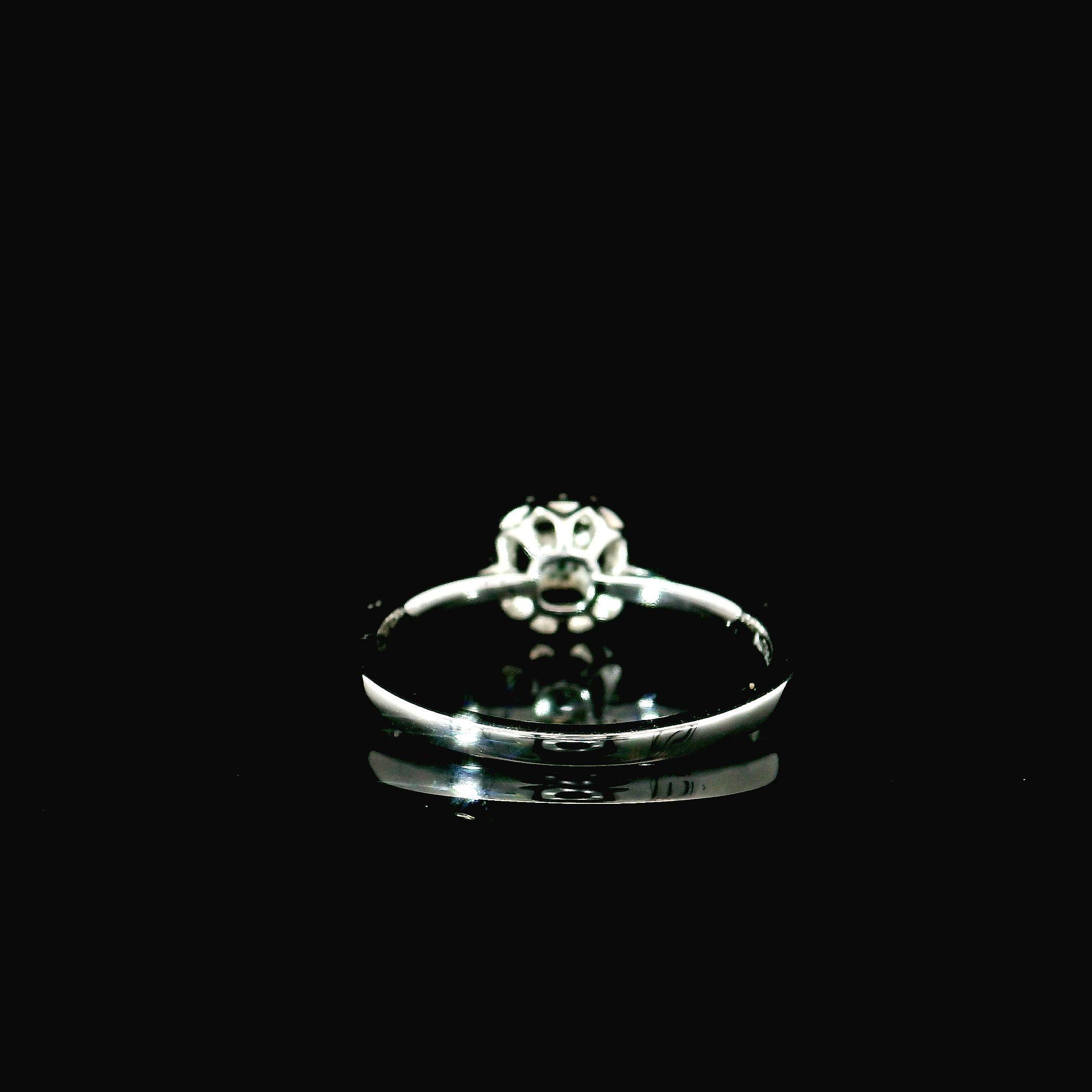 Women's or Men's AGL Certified 0.112 Carat Fancy Intense Green VS Clarity Diamond Ring For Sale