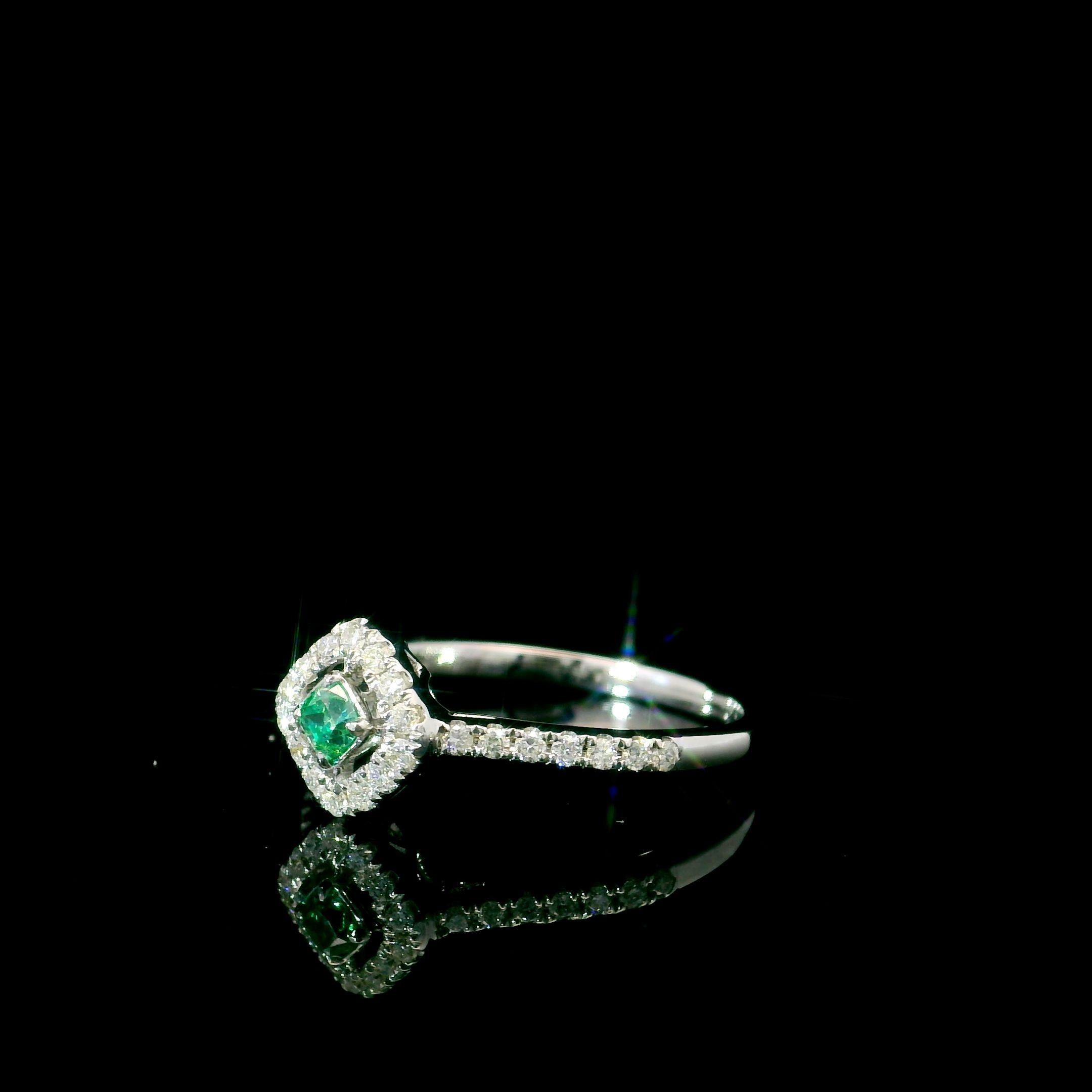 Bague avec diamant vert fantaisie de 0,12 carat de pureté VS2 certifié AGL Neuf - En vente à บางรัก, TH