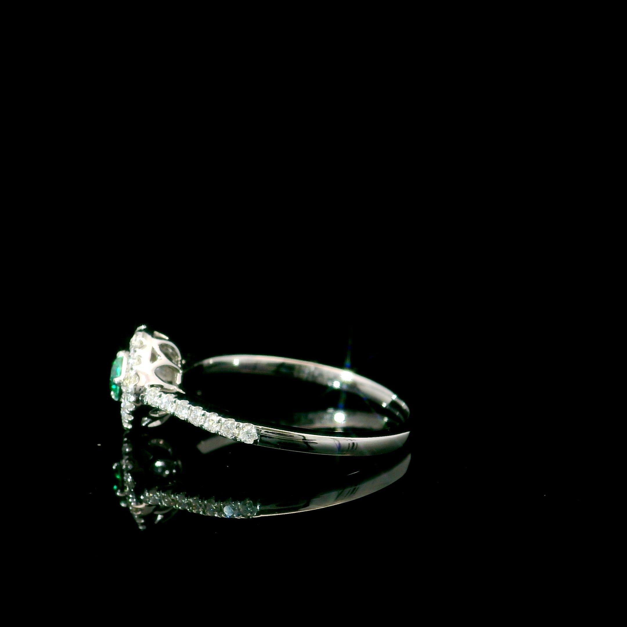 Bague avec diamant vert fantaisie de 0,12 carat de pureté VS2 certifié AGL en vente 1