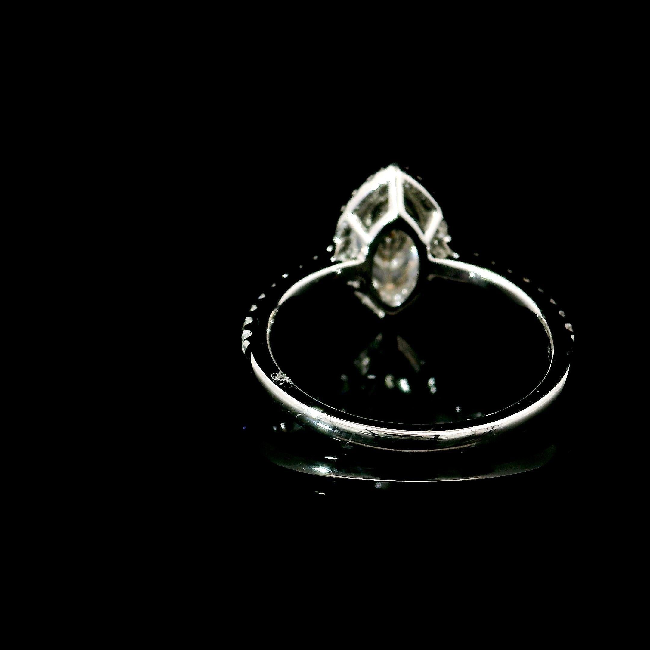Women's or Men's AGL Certified 0.12 Carat Fancy Yellow VS Clarity Diamond Ring For Sale