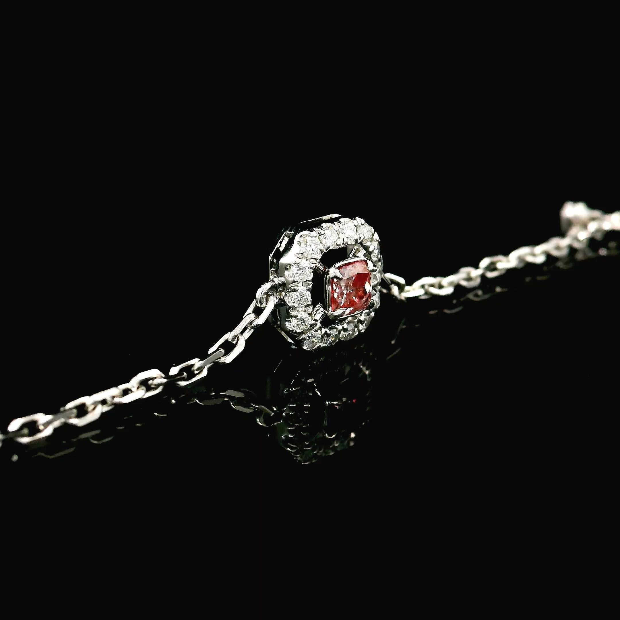 Taglio cuscino Bracciale con diamanti certificati AGL da 0,123 carati Pink Diamond VS Clarity in vendita