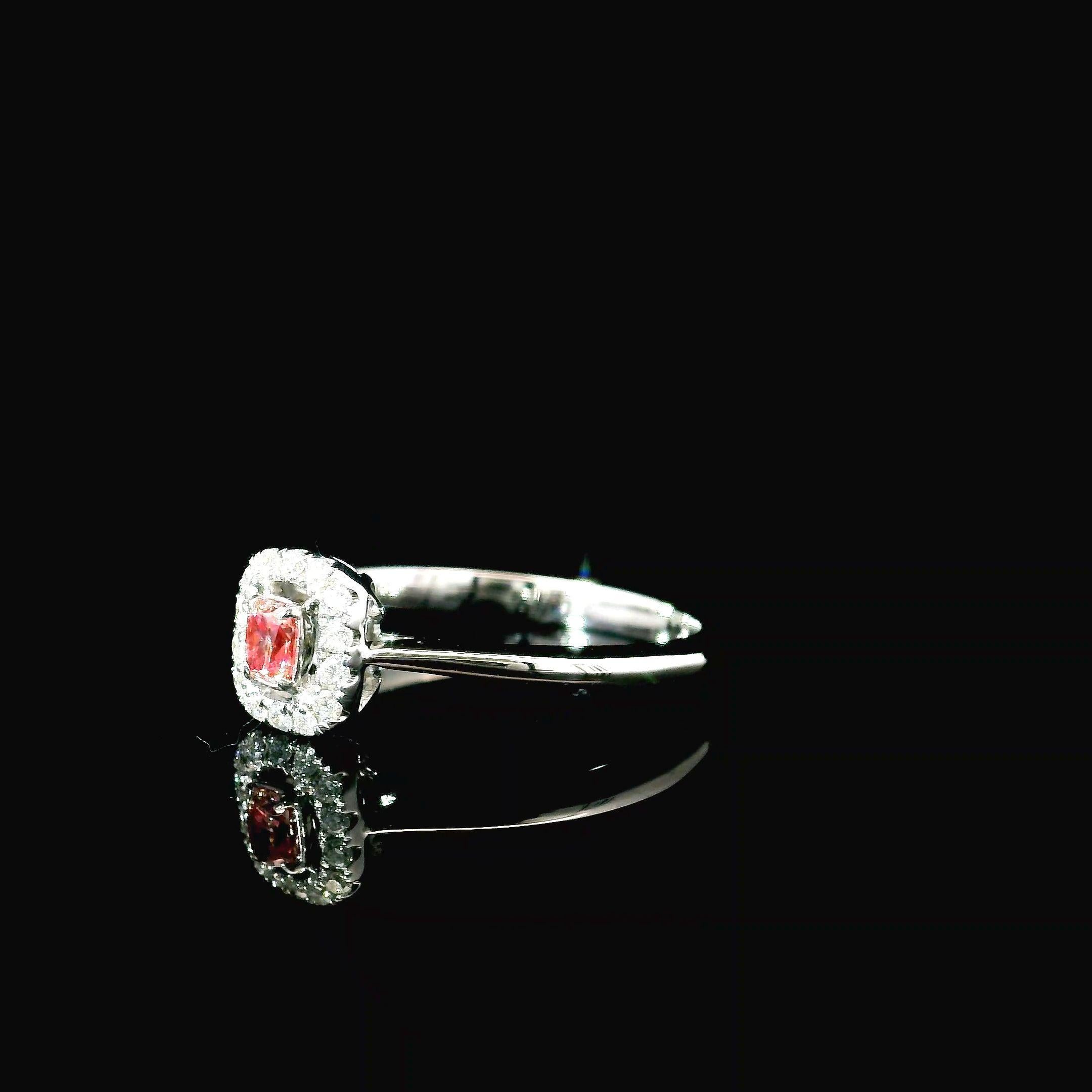 AGL Certified 0.128 Carat Fancy Intense Pink VS Clarity Diamond Ring In New Condition For Sale In บางรัก, TH