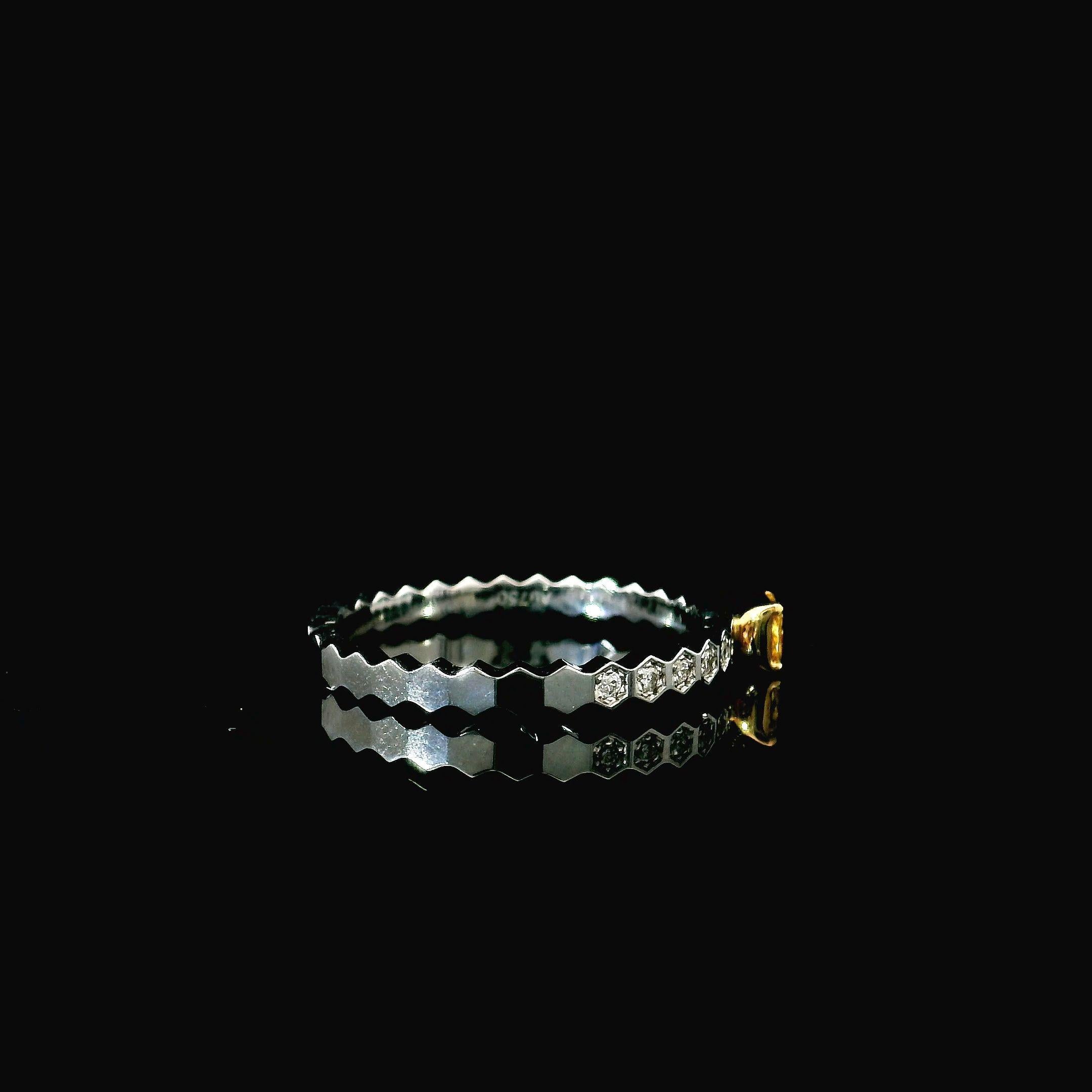 AGL Certified 0.13 Carat Fancy Vivid Yellow VS Clarity Diamond Ring For Sale 2