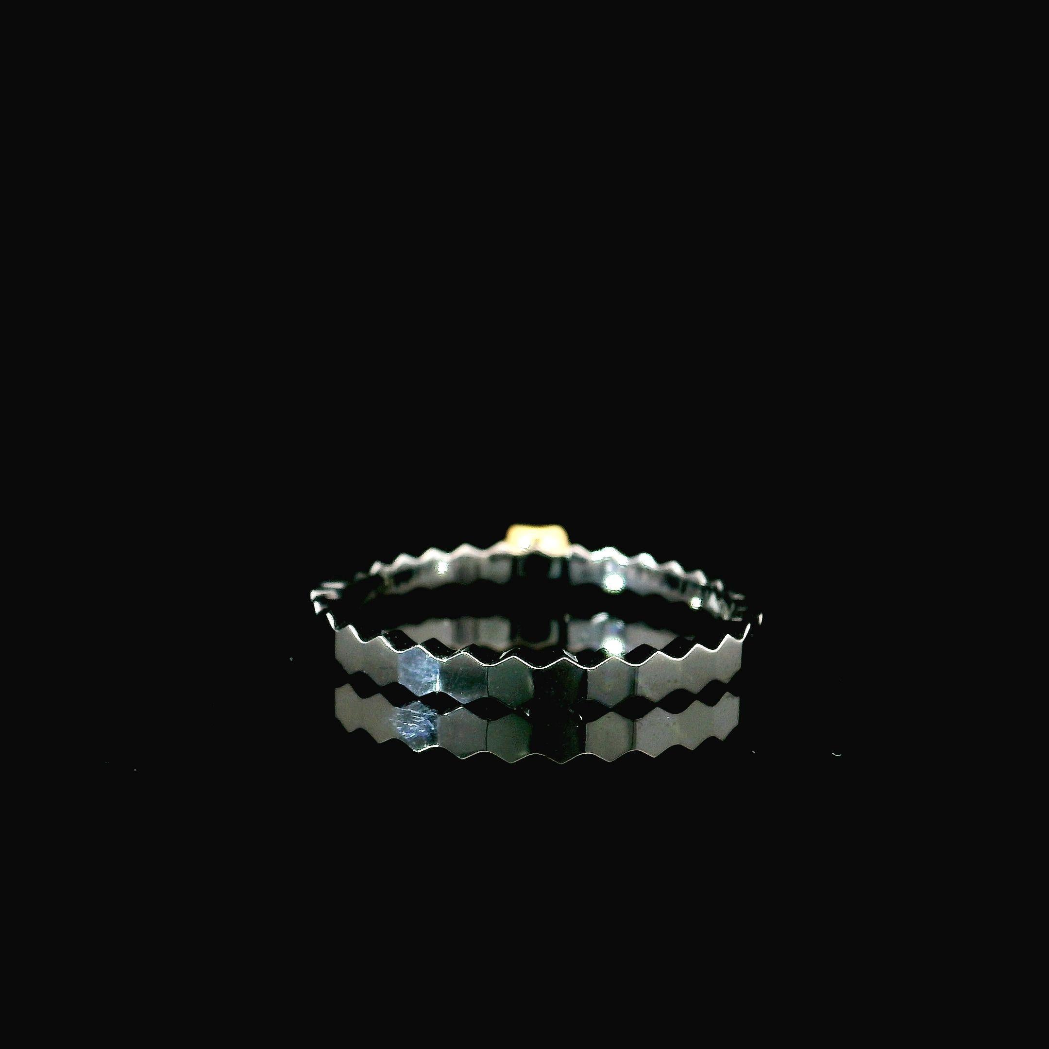 Women's or Men's AGL Certified 0.142 Carat Fancy Yellow SI1 Clarity Diamond Ring For Sale