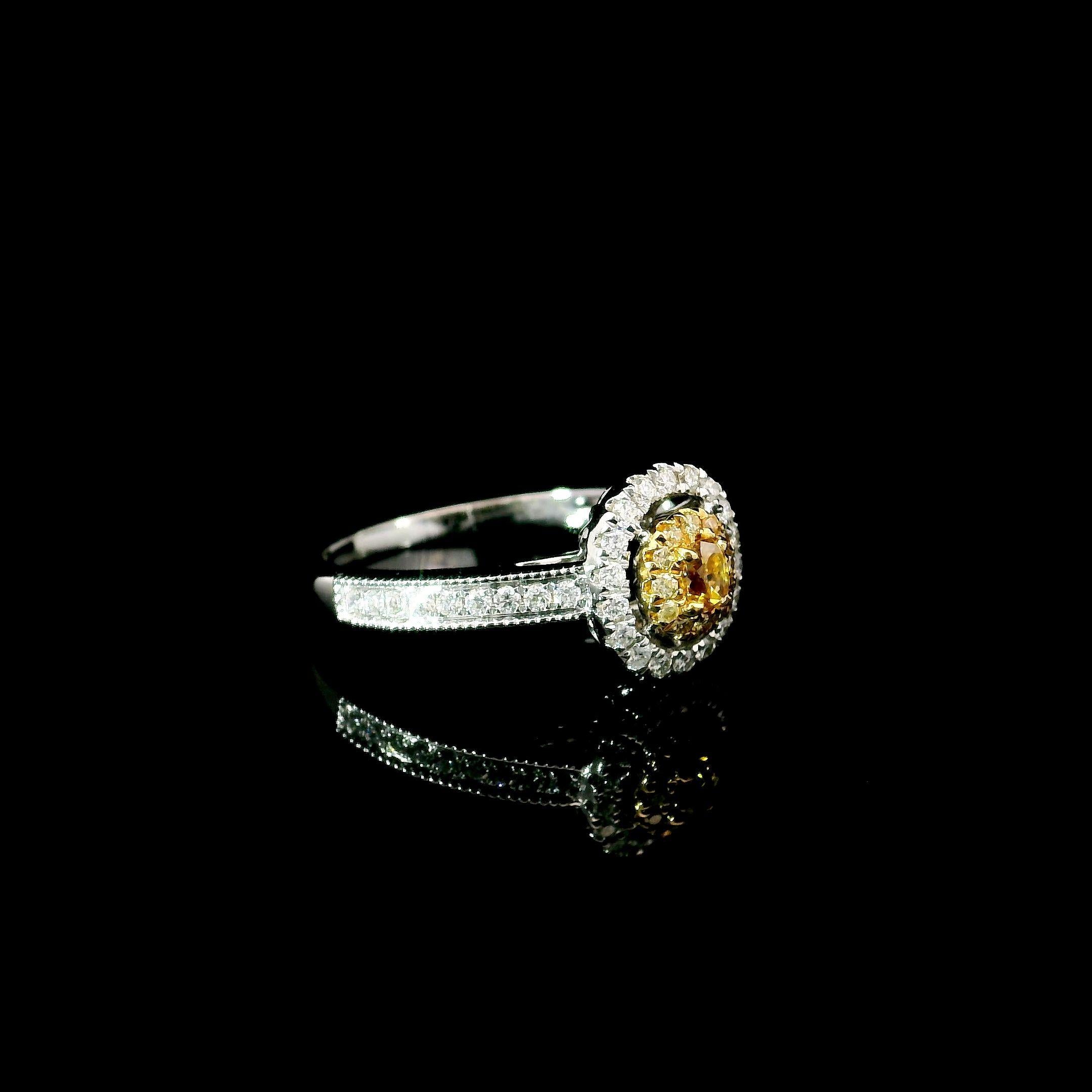 AGL Certified 0.142 Carat Fancy Yellow VS Clarity Diamond Ring In New Condition For Sale In บางรัก, TH