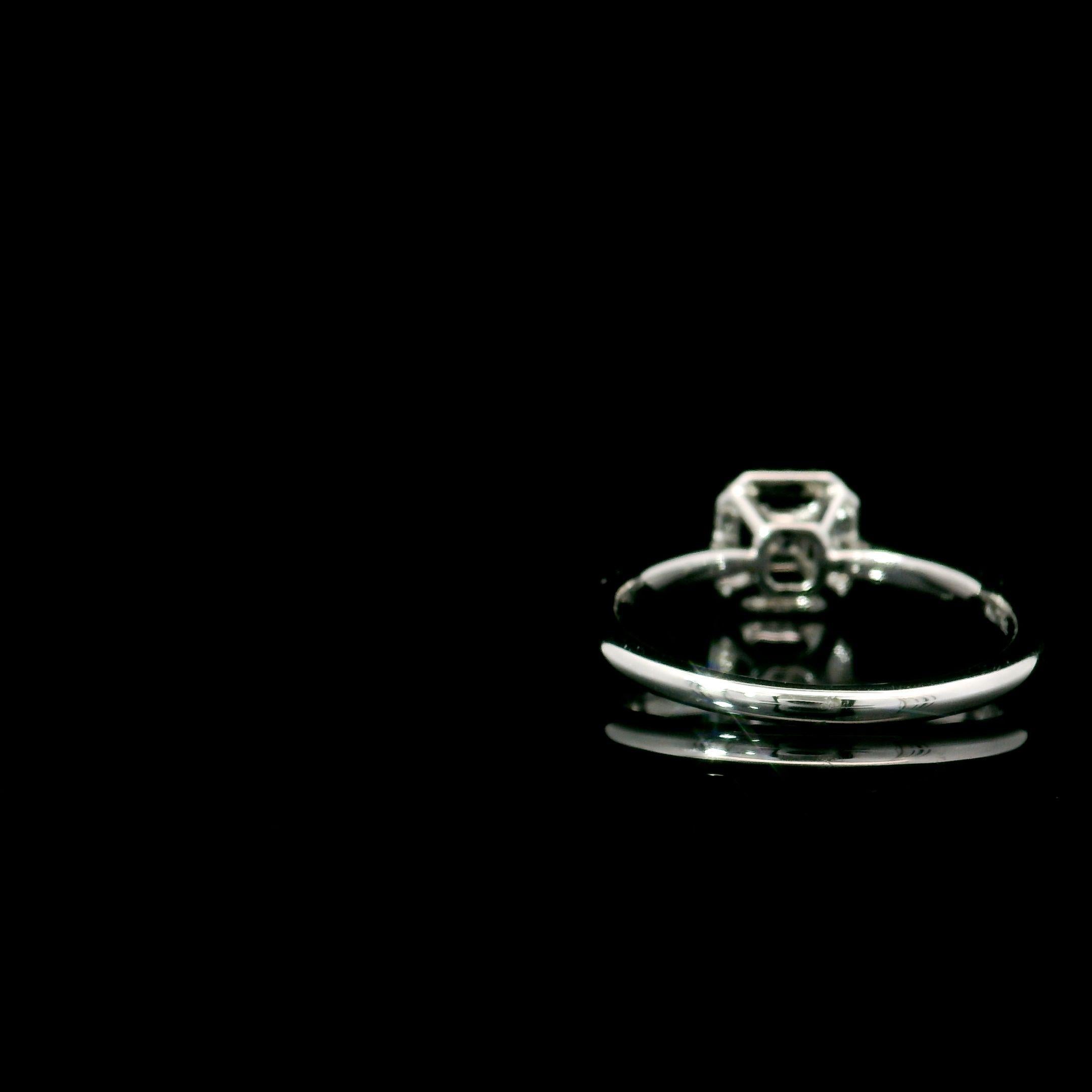 Women's or Men's AGL Certified 0.146 Carat Fancy Blue SI1 Clarity Diamond Ring For Sale