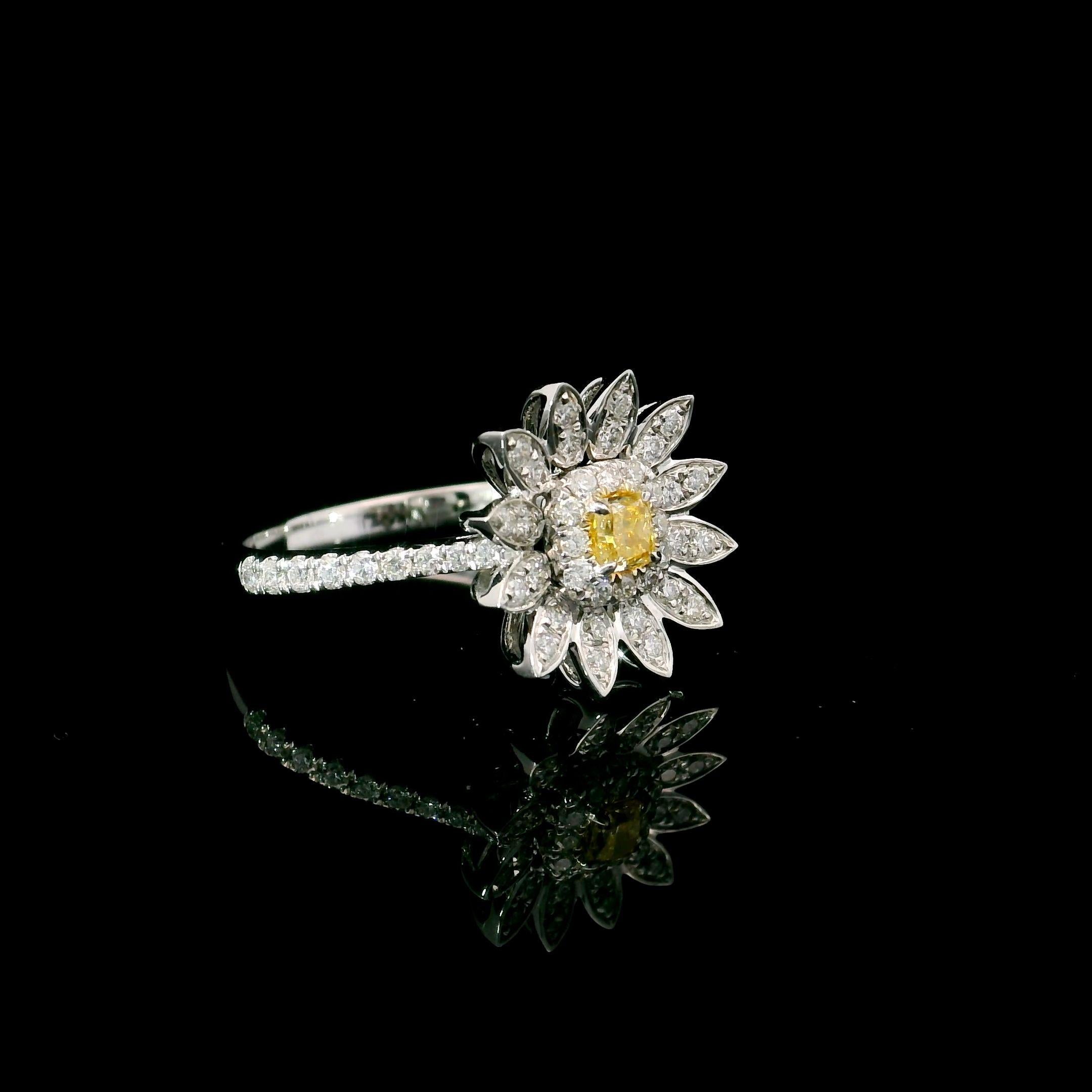 Bague avec diamant jaune intense fantaisie de 0.147 carat de pureté VS certifié AGL Neuf - En vente à บางรัก, TH