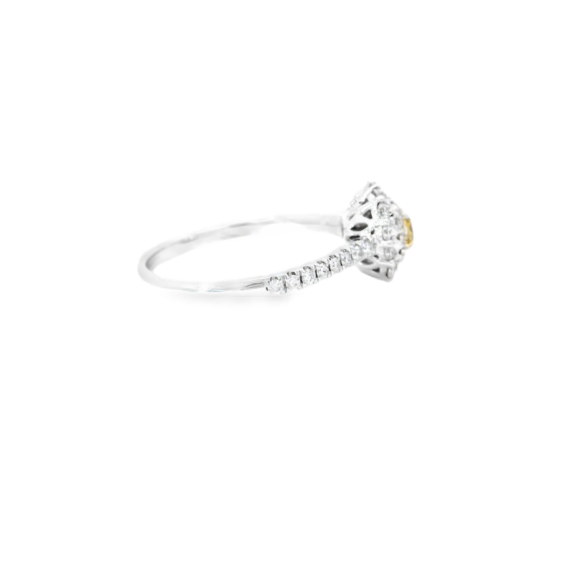 Women's or Men's AGL Certified 0.149 Carat Fancy Yellow VS Clarity Diamond Ring For Sale