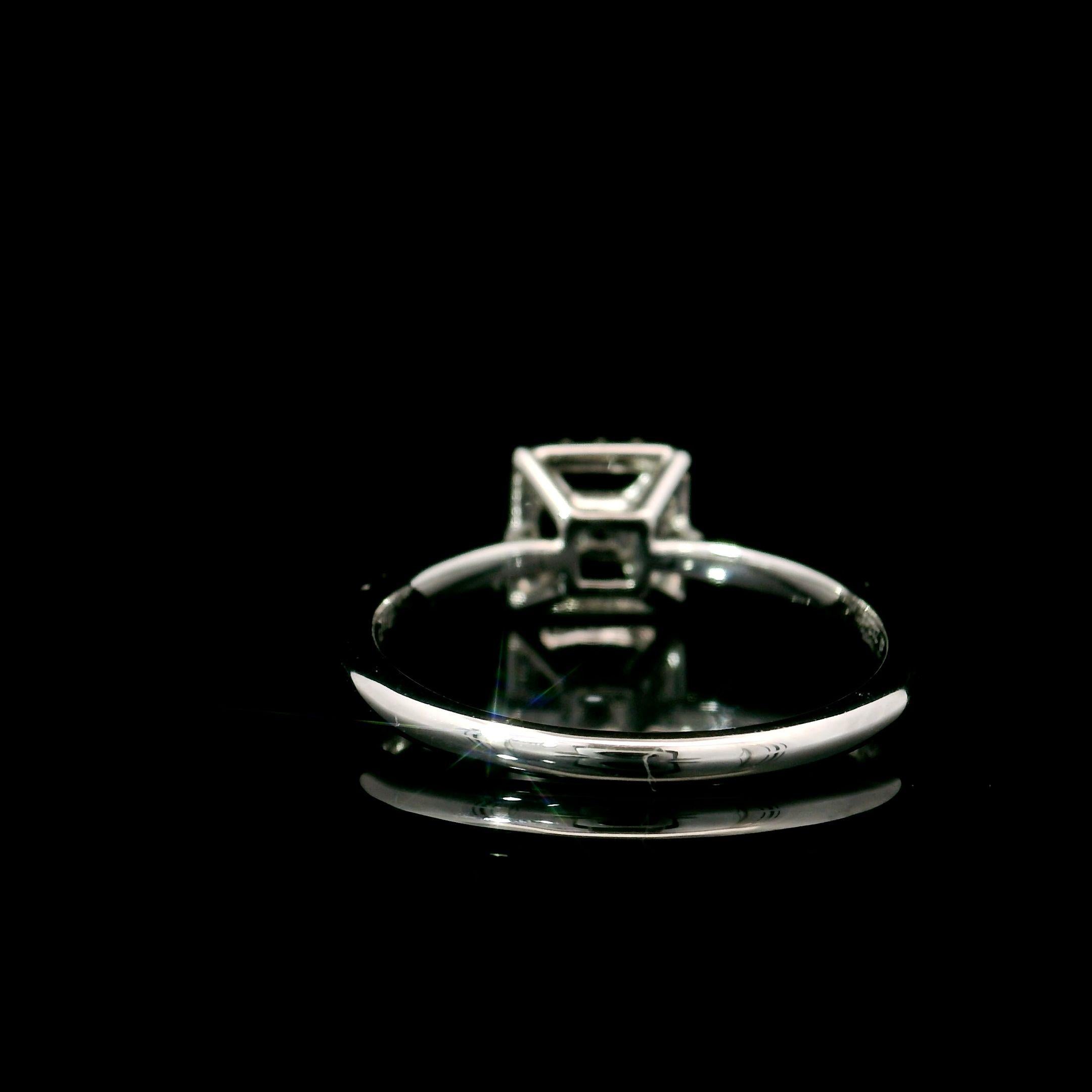AGL-zertifizierter 0.15 Karat Fancy Blauer VS Reinheit Diamantring mit Diamanten für Damen oder Herren im Angebot