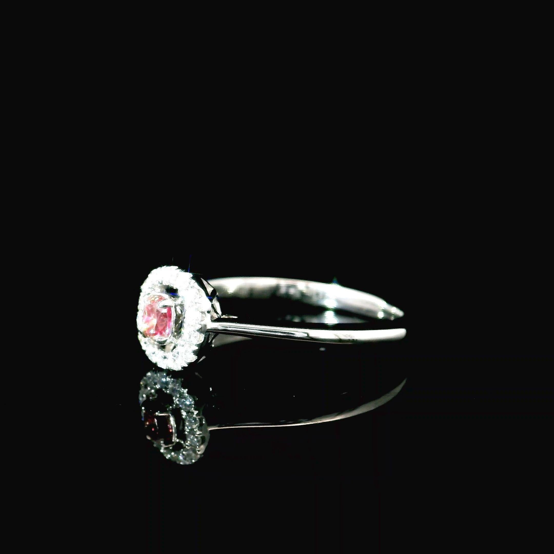 AGL Certified 0.156 Carat Intense Pink VS Clarity Diamond Ring In New Condition For Sale In บางรัก, TH